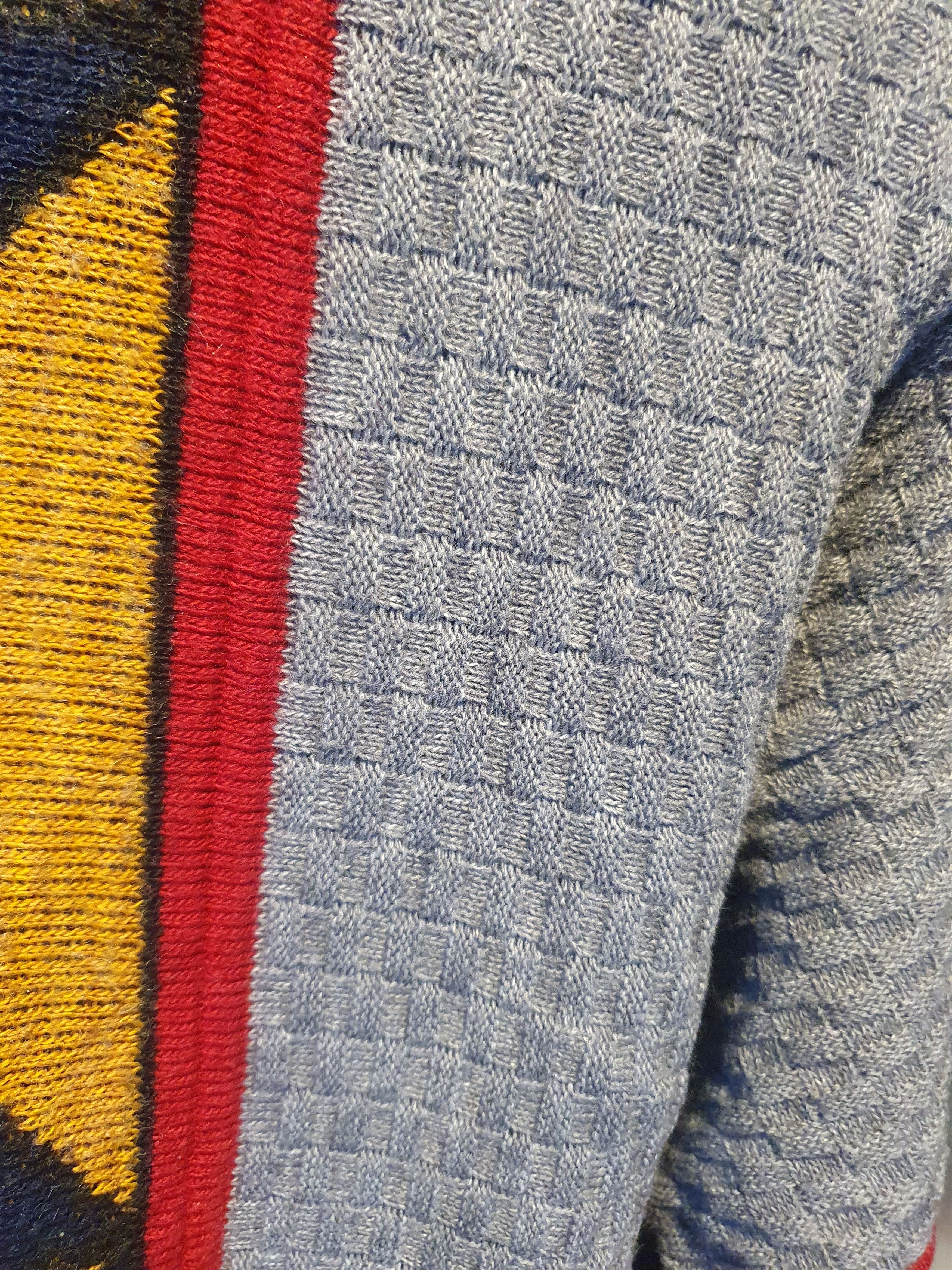 Vintage Enzio Emilio Vintage Sweater Geometric Pattern sz L? Size US L / EU 52-54 / 3 - 9 Thumbnail