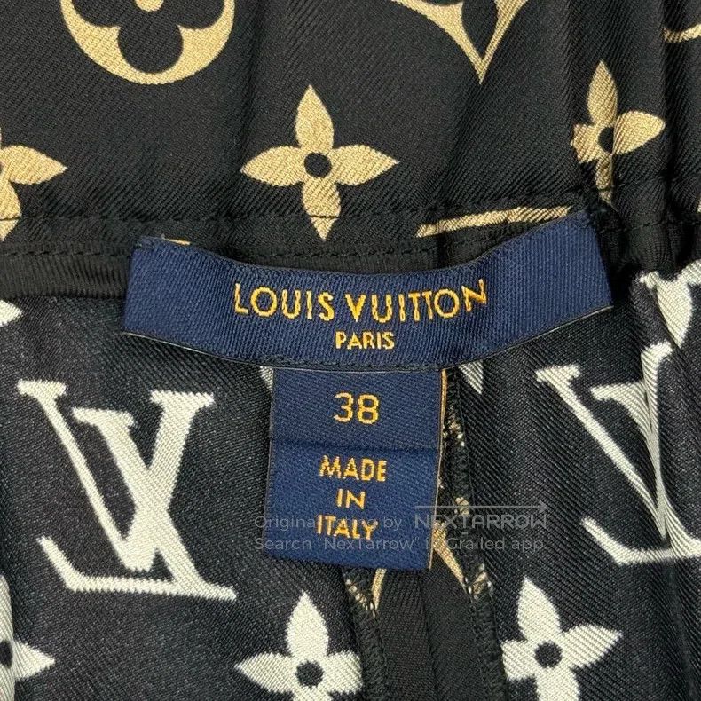Louis Vuitton Louis Vuitton Black full logo mulberry silk shorts Size US 38 / EU 54 - 5 Thumbnail