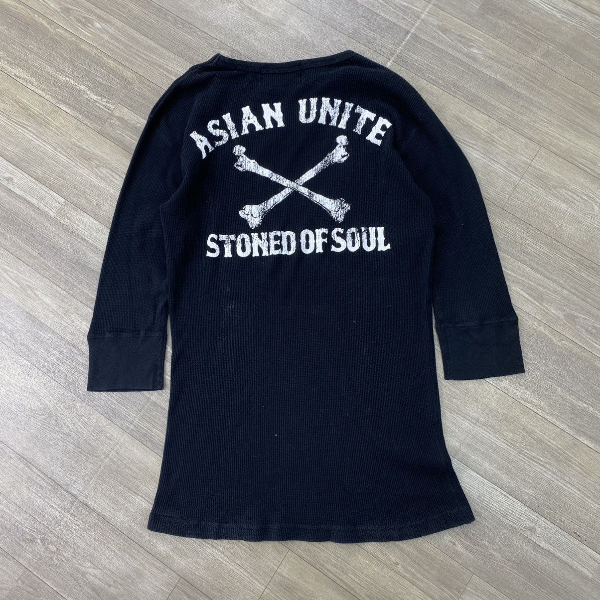 If Six Was Nine 2000s ACC Japanese Cross Bone Punk Lgb Y2K Style Reglan Tee Size US M / EU 48-50 / 2 - 1 Thumbnail