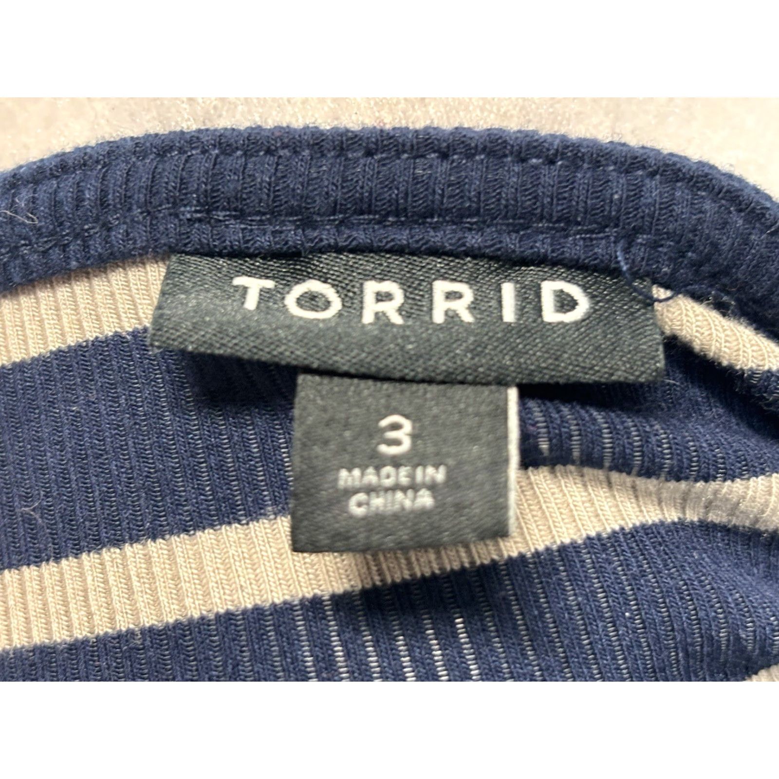 Torrid Torrid Twist Front Knit Skater Dress Sz 3X Plus Navy Taupe Striped Short Sleeve V-Neck Empire Waist Womens Size XXL / US 16-18 / IT 52-54 - 6 Thumbnail