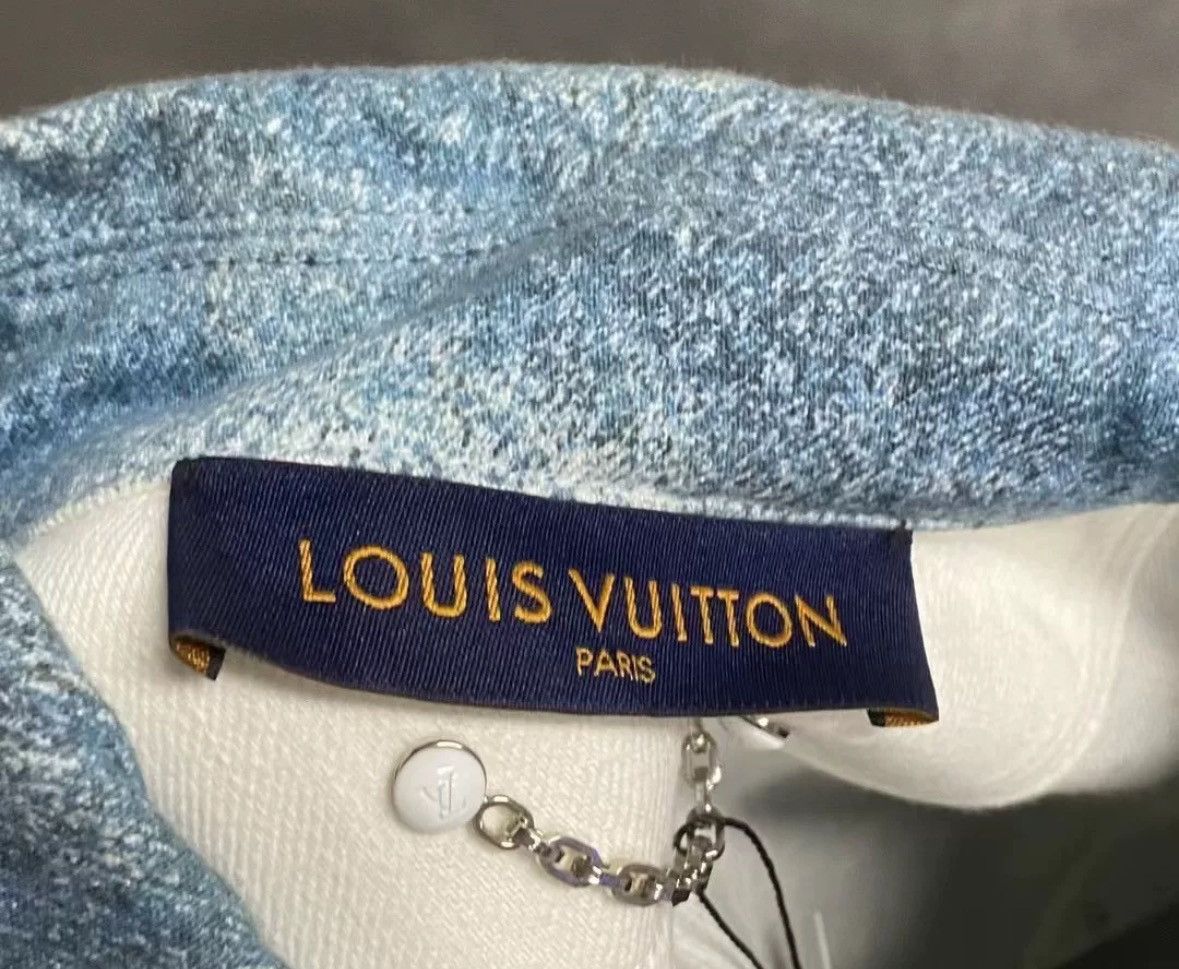 Louis Vuitton Louis Vuitton's latest blue starry denim jacket Size US M / EU 48-50 / 2 - 4 Thumbnail