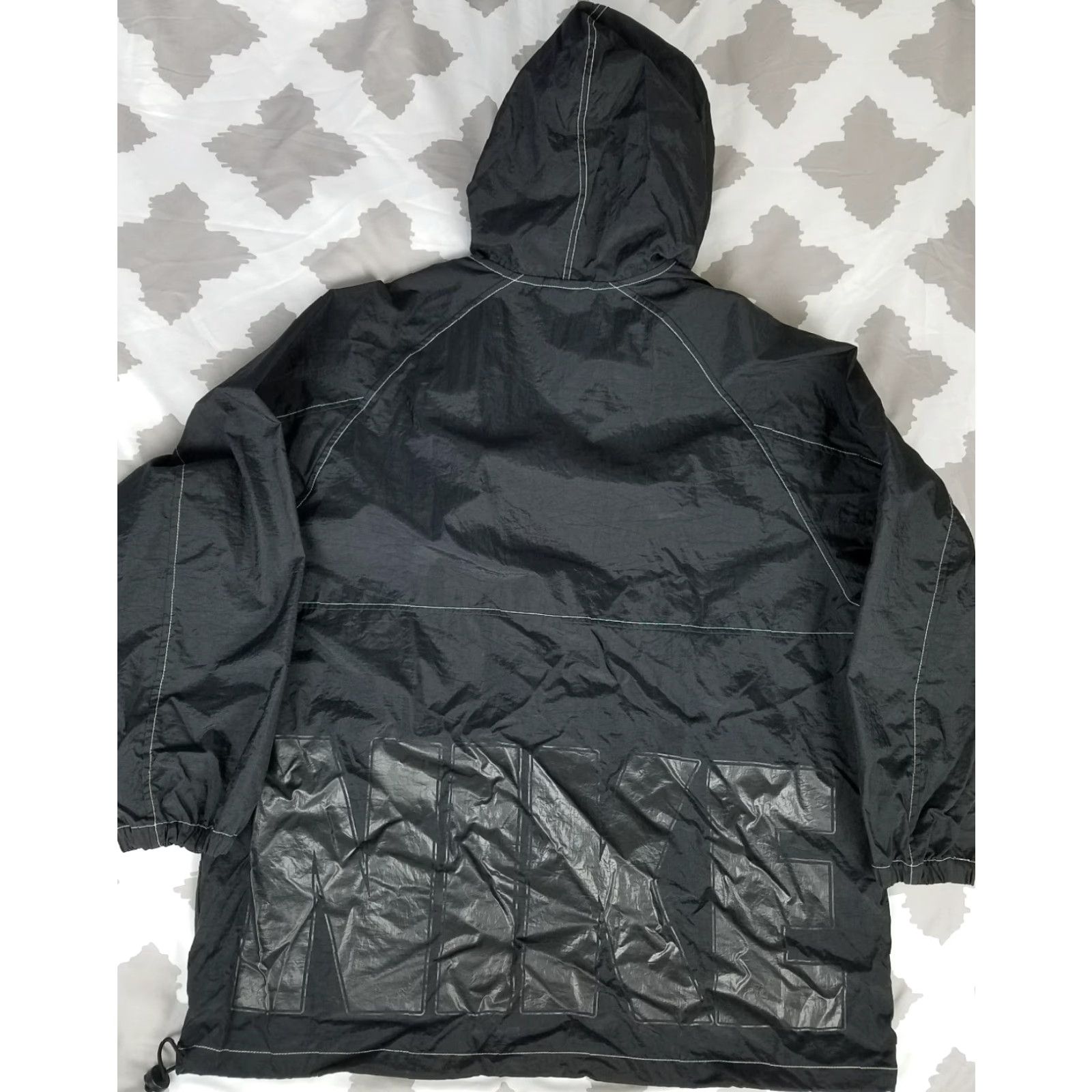 Nike VINTAGE Nike Air Windbreaker Hoodie Jacket XL Black 90s Logo Spell Out Mens Size US XL / EU 56 / 4 - 2 Thumbnail