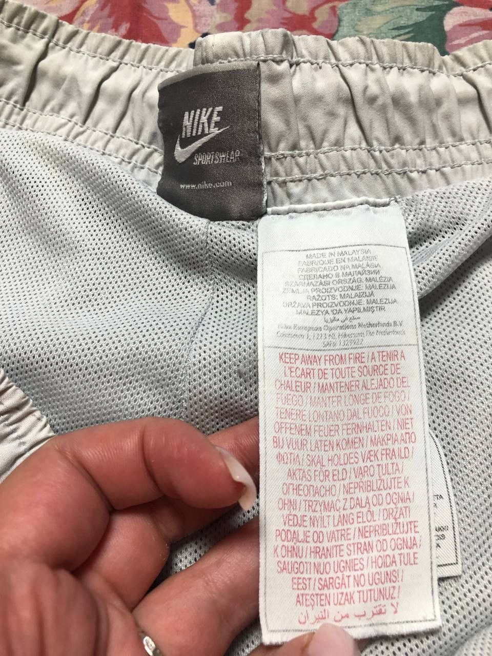 Nike Vintage Nike Swoosh Drill Nylon Shorts streetwear Size US 34 / EU 50 - 3 Thumbnail