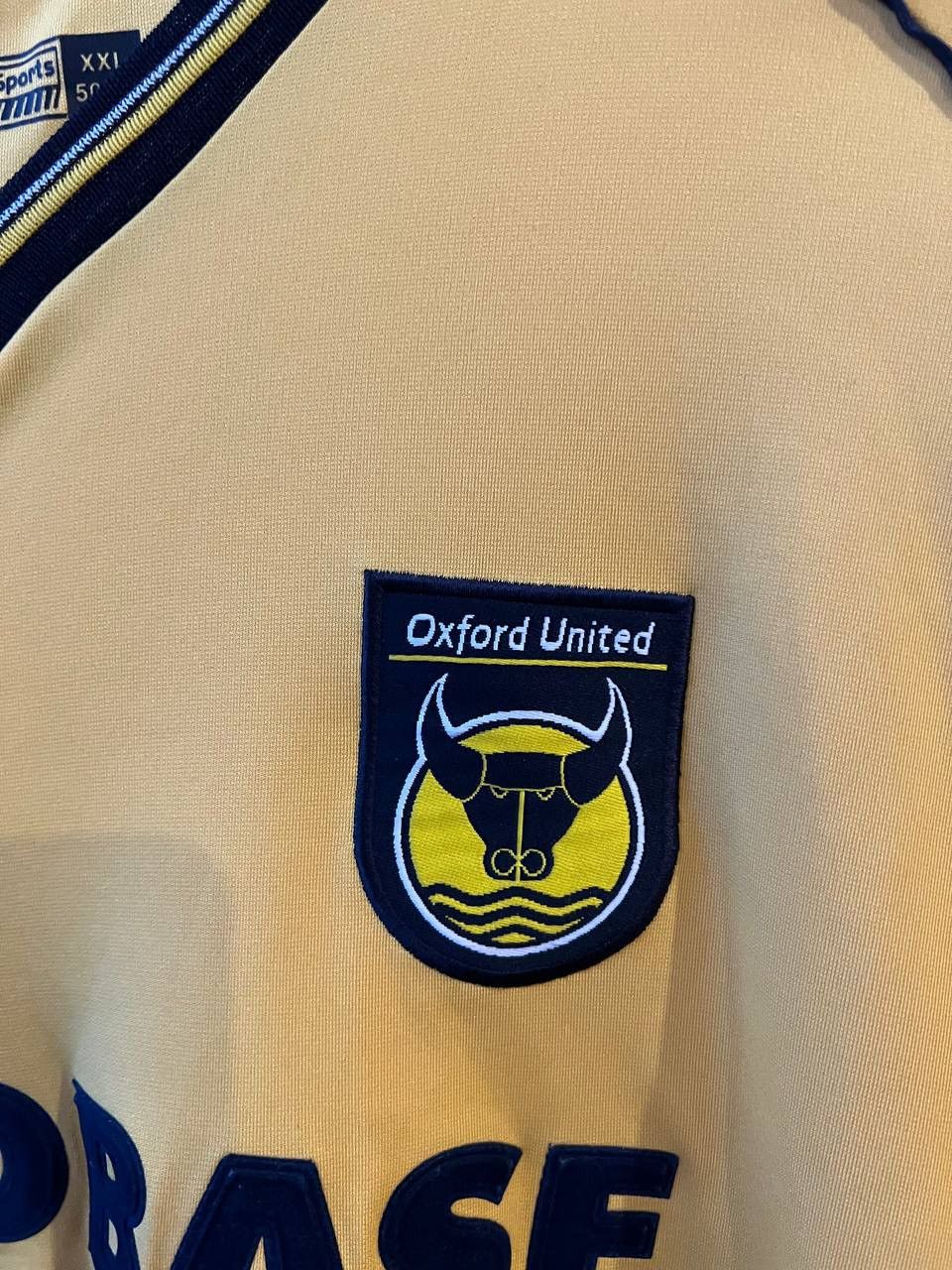 Vintage 2003/05 OXFORD UNITED HOME SOCCER JERSEY FOOTBALL SHIRT TFG Size US XXL / EU 58 / 5 - 6 Thumbnail