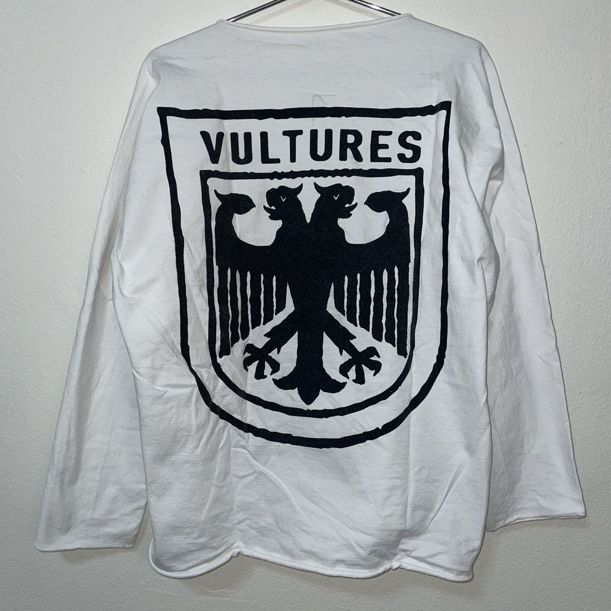 Yeezy Yeezy Vultures White Longsleeve Size US S / EU 44-46 / 1 - 1 Thumbnail