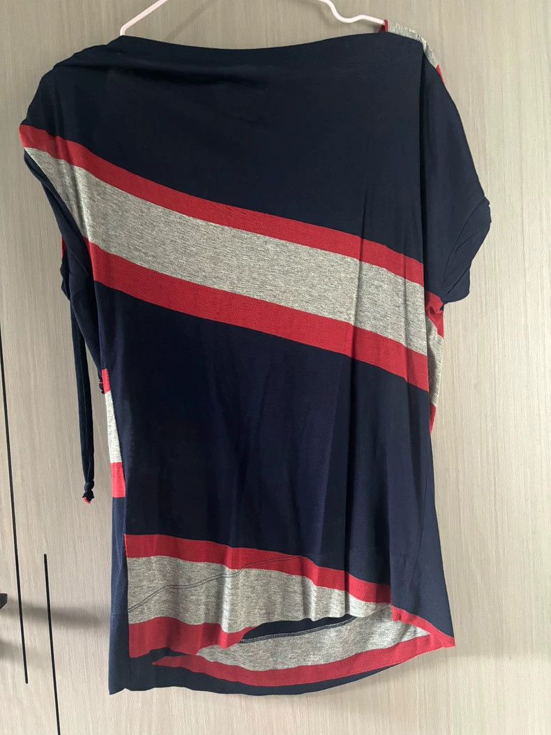 Vivienne Westwood Vivienne Westwood Deformed striped slanted shoulder T-shir Size S / US 4 / IT 40 - 2 Thumbnail