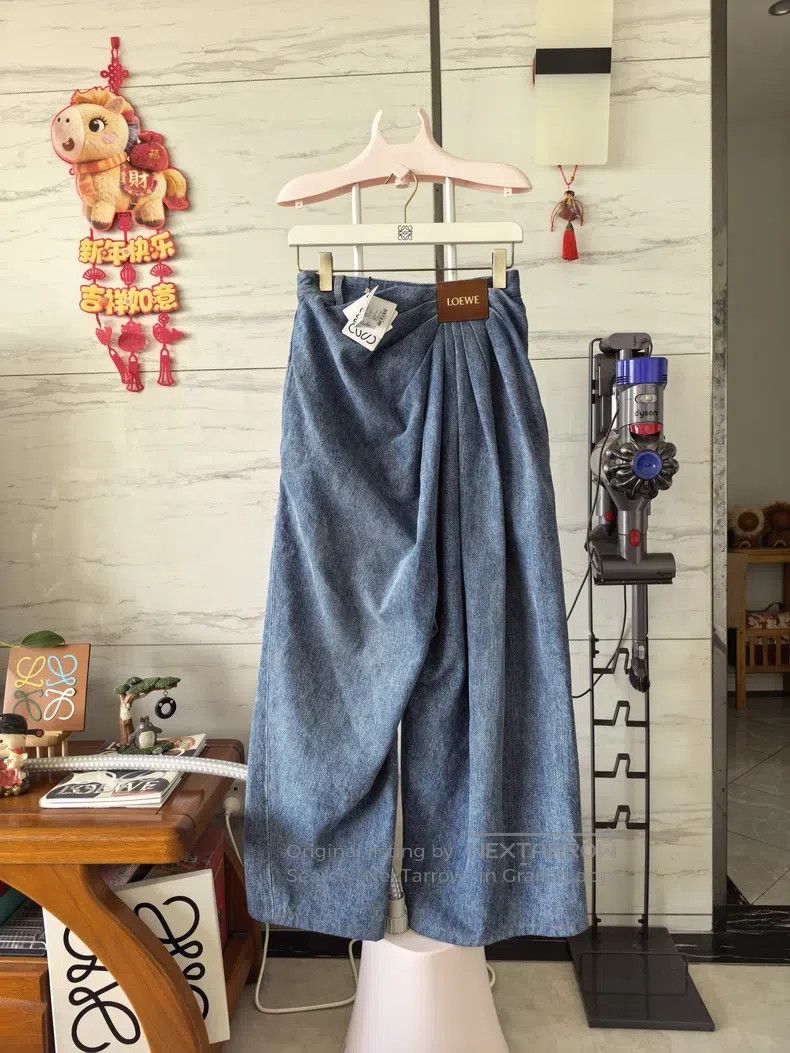 Loewe Loewe Pre-selected series high-waisted wide-leg jeans Size 24" / US 00 / IT 34 - 1 Thumbnail