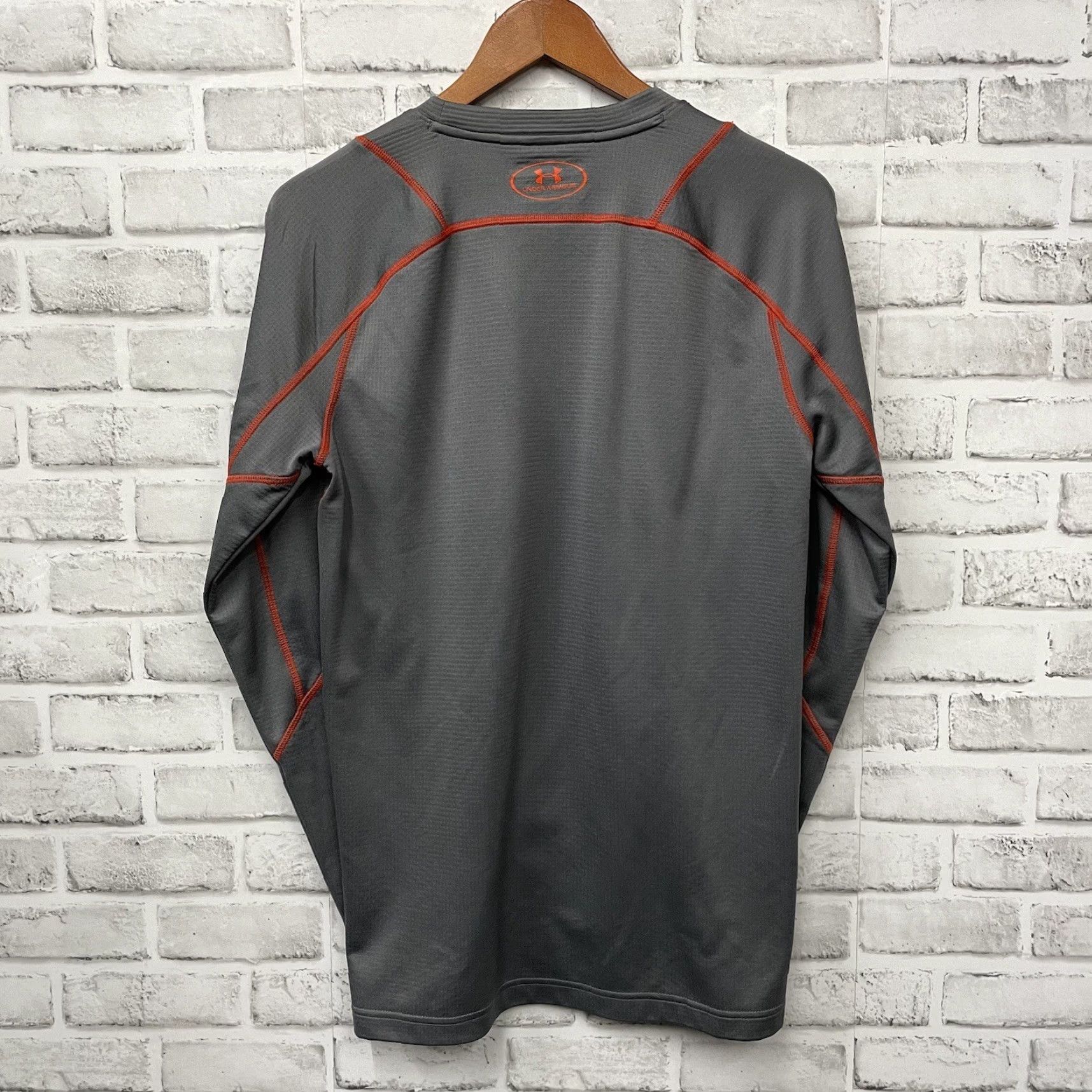 Under Armour VINTAGE? (no) Under Armour Shirt Mens Adult Medium Gray Long Sleeve Tee ColdGear Athletic Fitted Activewear Size US M / EU 48-50 / 2 - 5 Thumbnail