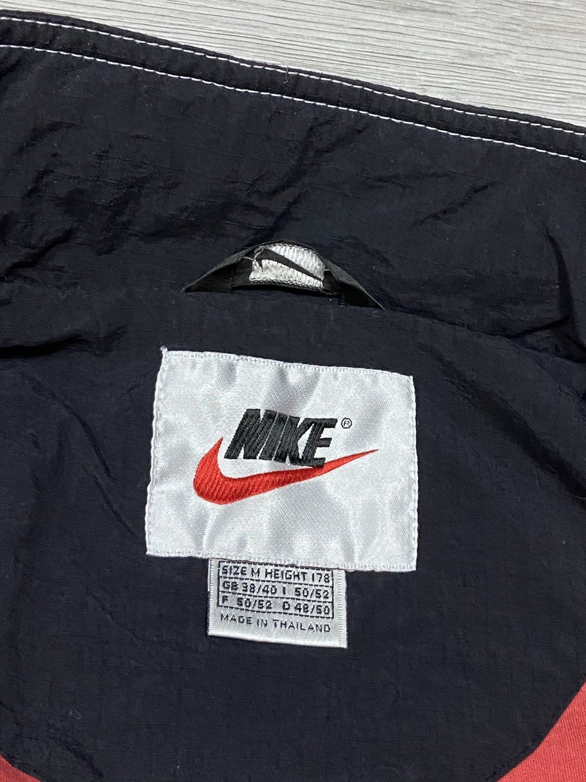Nike Nike vintage stitched big logo track jacket windbreaker Size US M / EU 48-50 / 2 - 6 Thumbnail