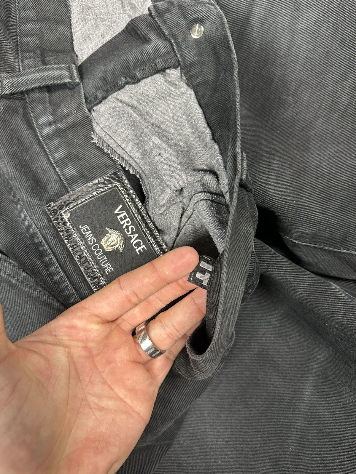 Versace × Versace Jeans Couture × Vintage Vintage Y2K Versace Jeans Couture Washed Black Denim Pants Size US 36 / EU 52 - 17 Thumbnail