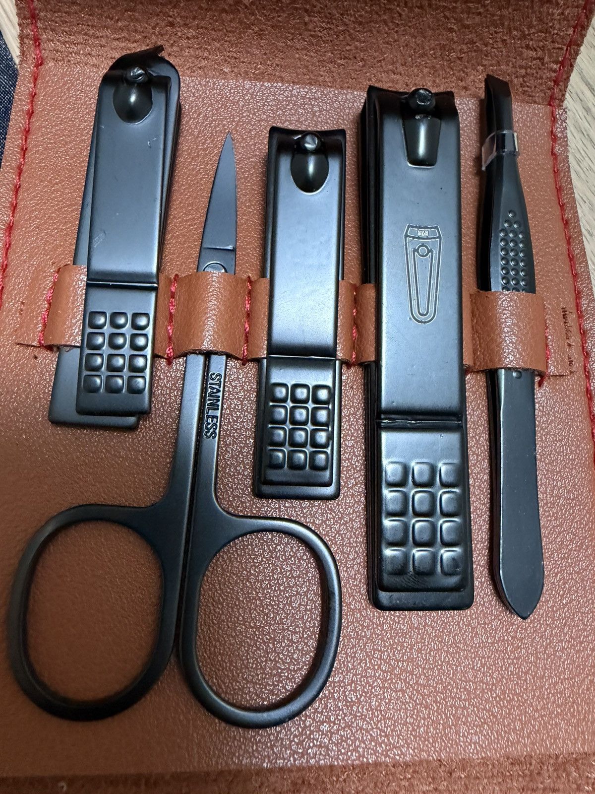 Total Luxury Spa Men and Nails 12 piece manicure set. Brand New Size ONE SIZE - 3 Thumbnail