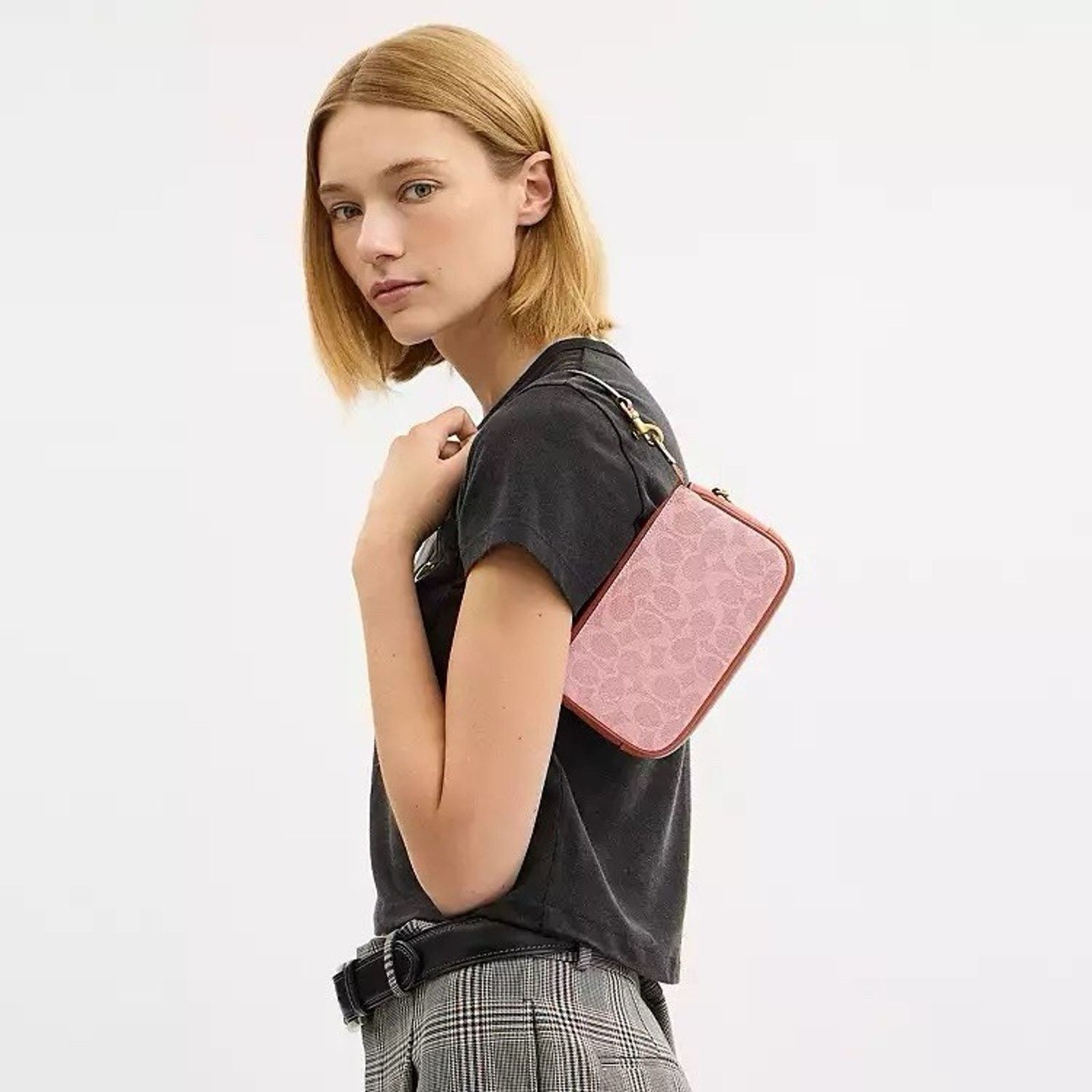 Coach NWT Coach Plaza Bag 18 Signature Canvas Leather Powder Pink Size ONE SIZE - 8 Thumbnail