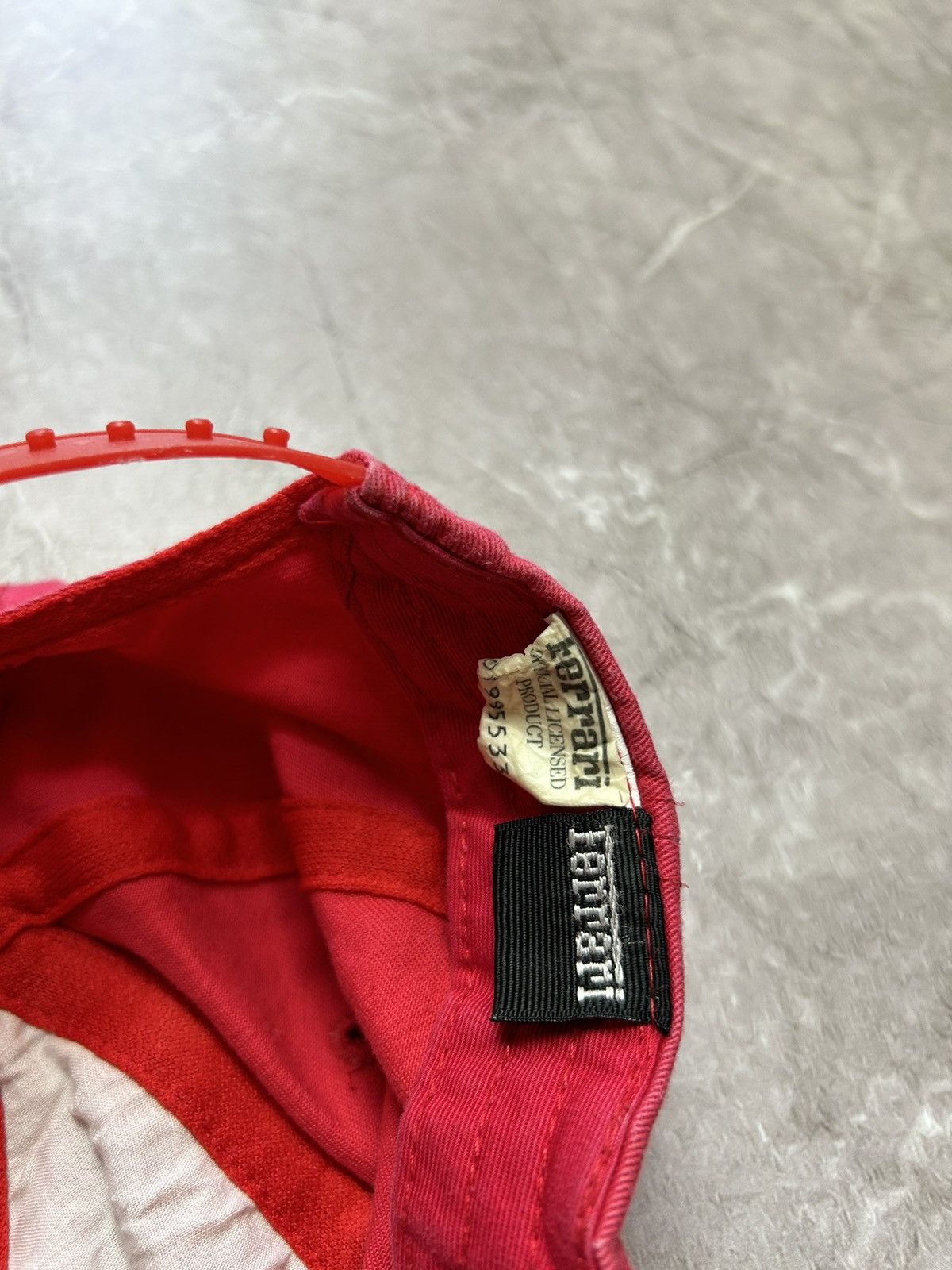 Ferrari × Formula 1 × Vintage Vintage Ferrari 90s hat red cap official licensed racing Size ONE SIZE - 4 Thumbnail