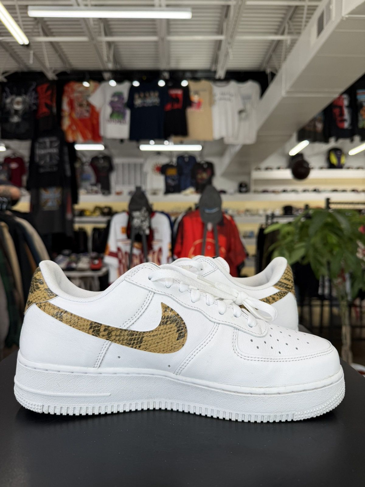 Nike Nike Air Force 1 Low Ivory Snake Size 9 (2019) Size US 9 / EU 42 - 3 Thumbnail