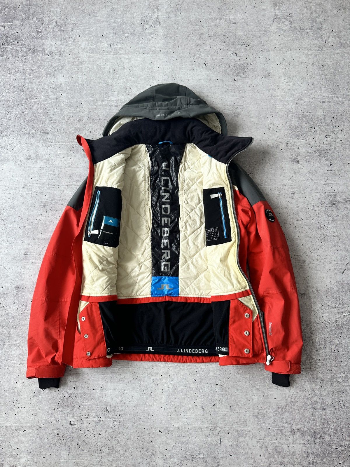 Ski Jacket Mens M Red Dermizax EV Snowboarding