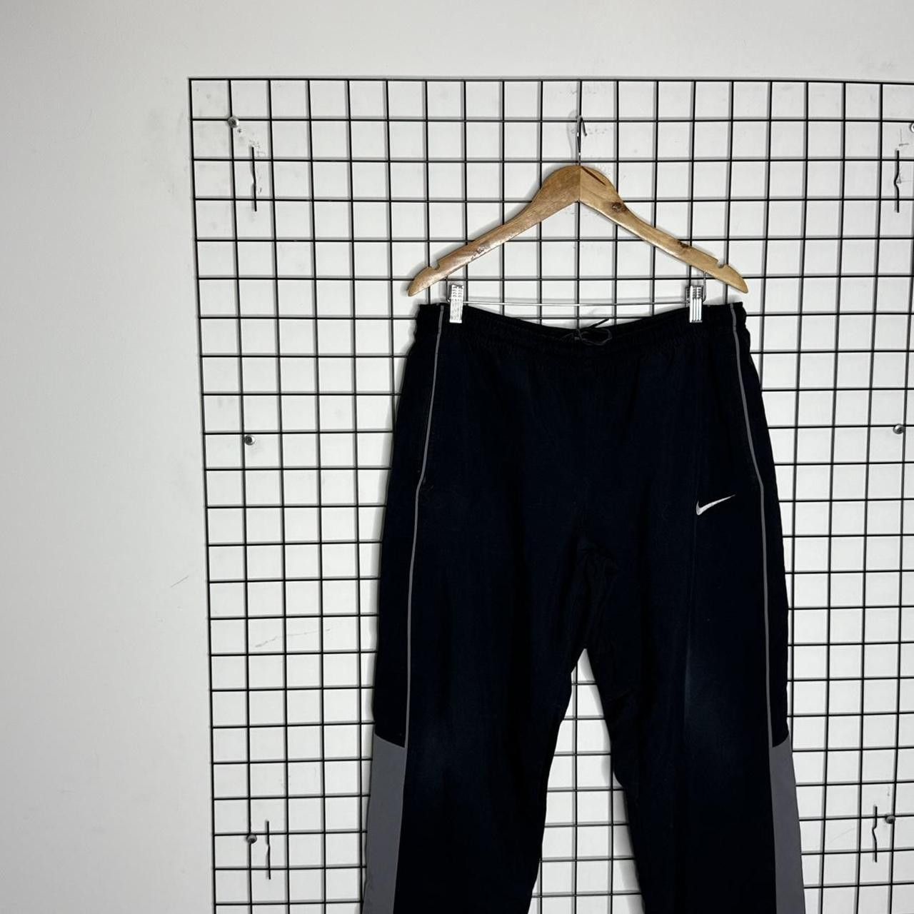 Nike Nike black track pants with white logo Size L Size US 34 / EU 50 - 4 Thumbnail