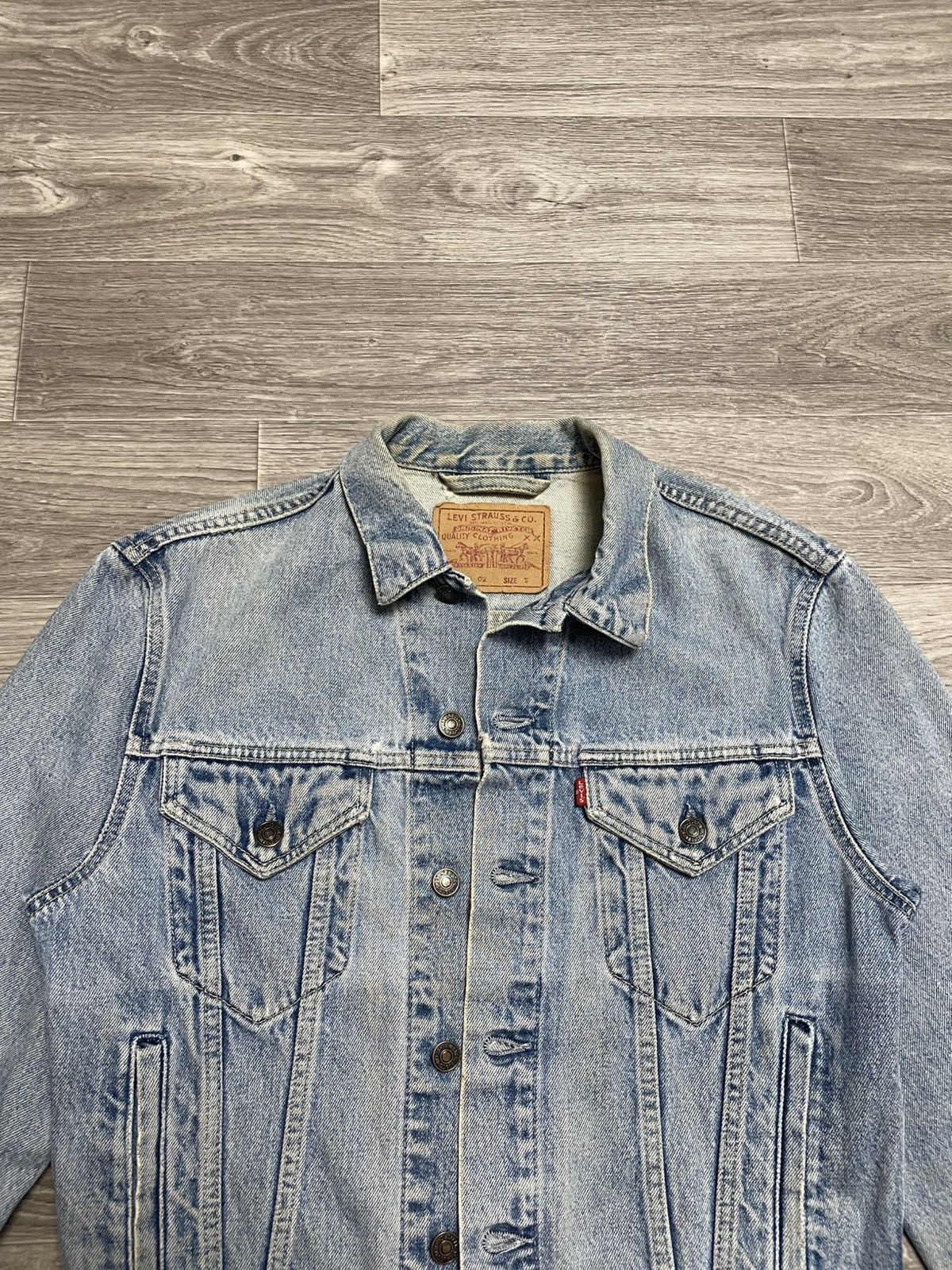 Levi's Vintage Clothing Vintage 92s Levis Blue Distressed Denim Jacket Made In Italy Size US S / EU 44-46 / 1 - 5 Thumbnail
