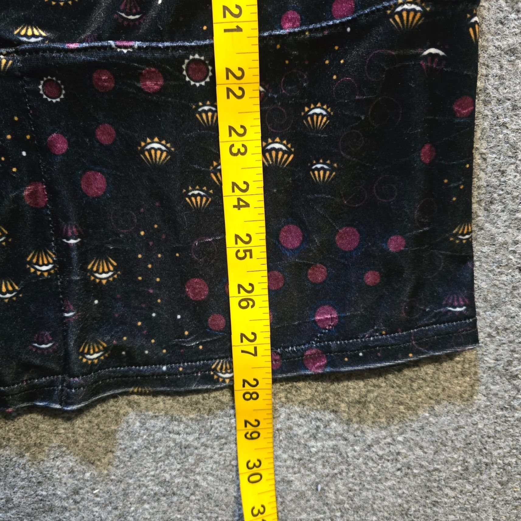 Vintage ModCloth Top Womens Size M Black Yellow Floral Velour Button Front Casual Shirt Size M / US 6-8 / IT 42-44 - 6 Thumbnail