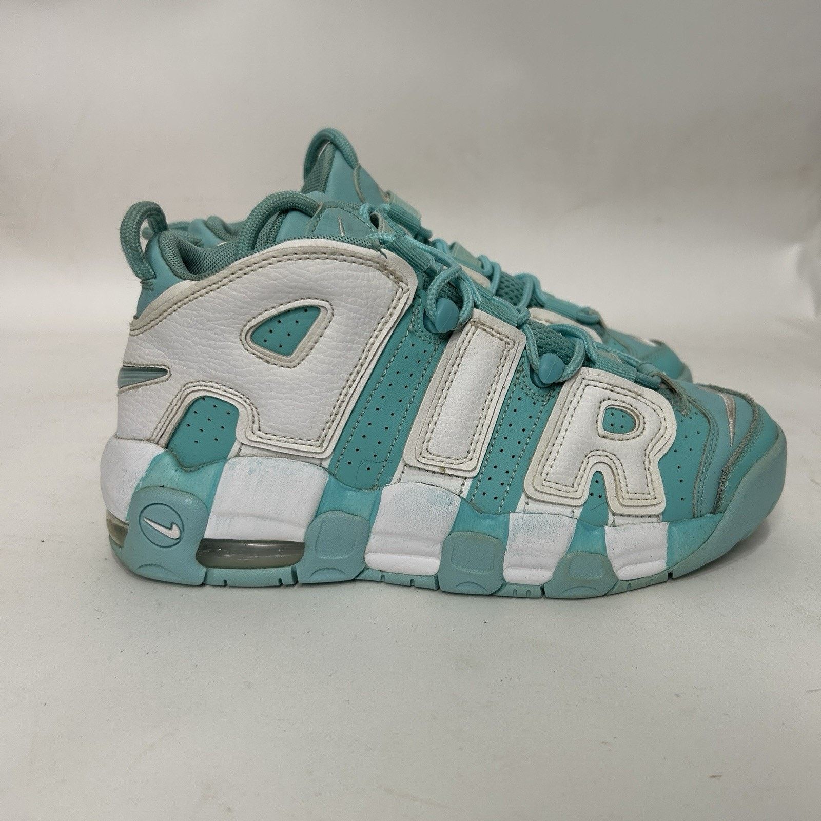 Nike Nike Air More Uptempo GS “Island Green White” Size US 6.5 / IT 36.5 - 4 Thumbnail