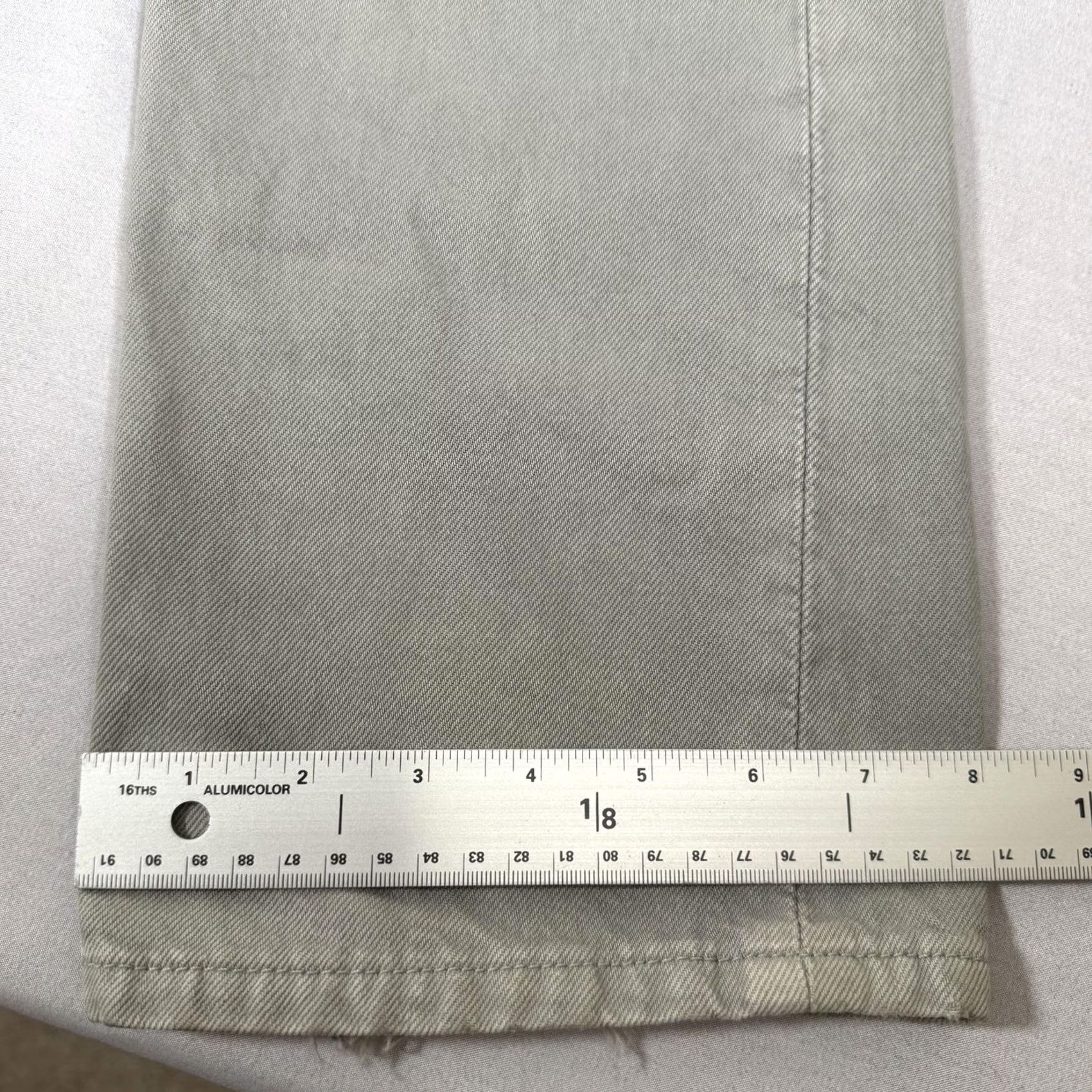 Levi's VINTAGE Levi's 501 Jeans Mens 32x34 Gray Light Wash Natural Denim Straight Classic 90s Boys Womens Size US 32 / EU 48 - 6 Thumbnail