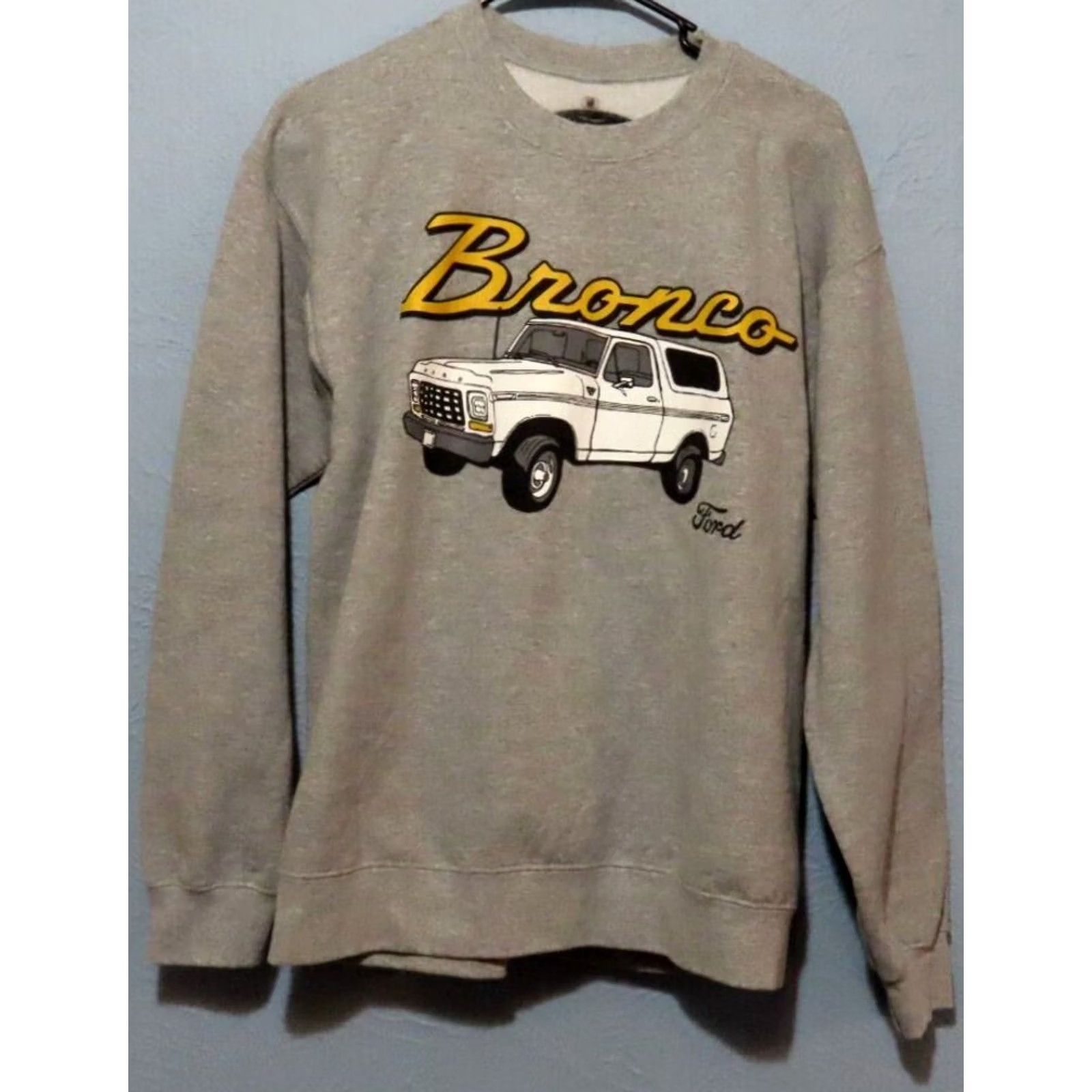 Ford VINTAGE Ford Bronco Gray Double Sided Long Sleeve Crewneck Sweatshirt Mens Size M Size US M / EU 48-50 / 2 - 2 Thumbnail