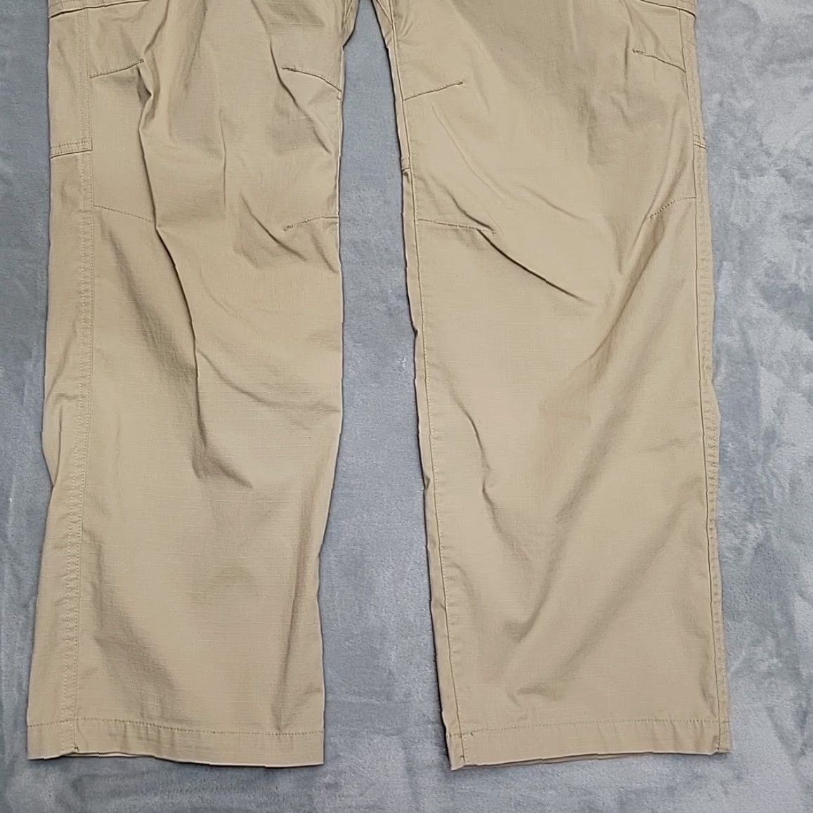 Vintage CQR Tactical Pants Womens 14 L Khaki Ripstop Cargo Flat Front Outdoor Work Pants Womens 14 Long Beige Cargo Workwear USA Outdoor Benign Womens Size 36" / US 14 / IT 50 - 2 Thumbnail