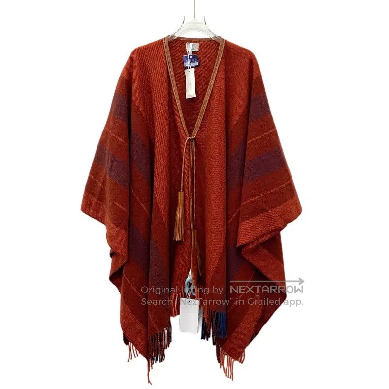 Hermes Hermes size 171*142cm Red Fringe Cashmere Cloak Shawl Size L / US 10 / IT 46 - 1 Thumbnail