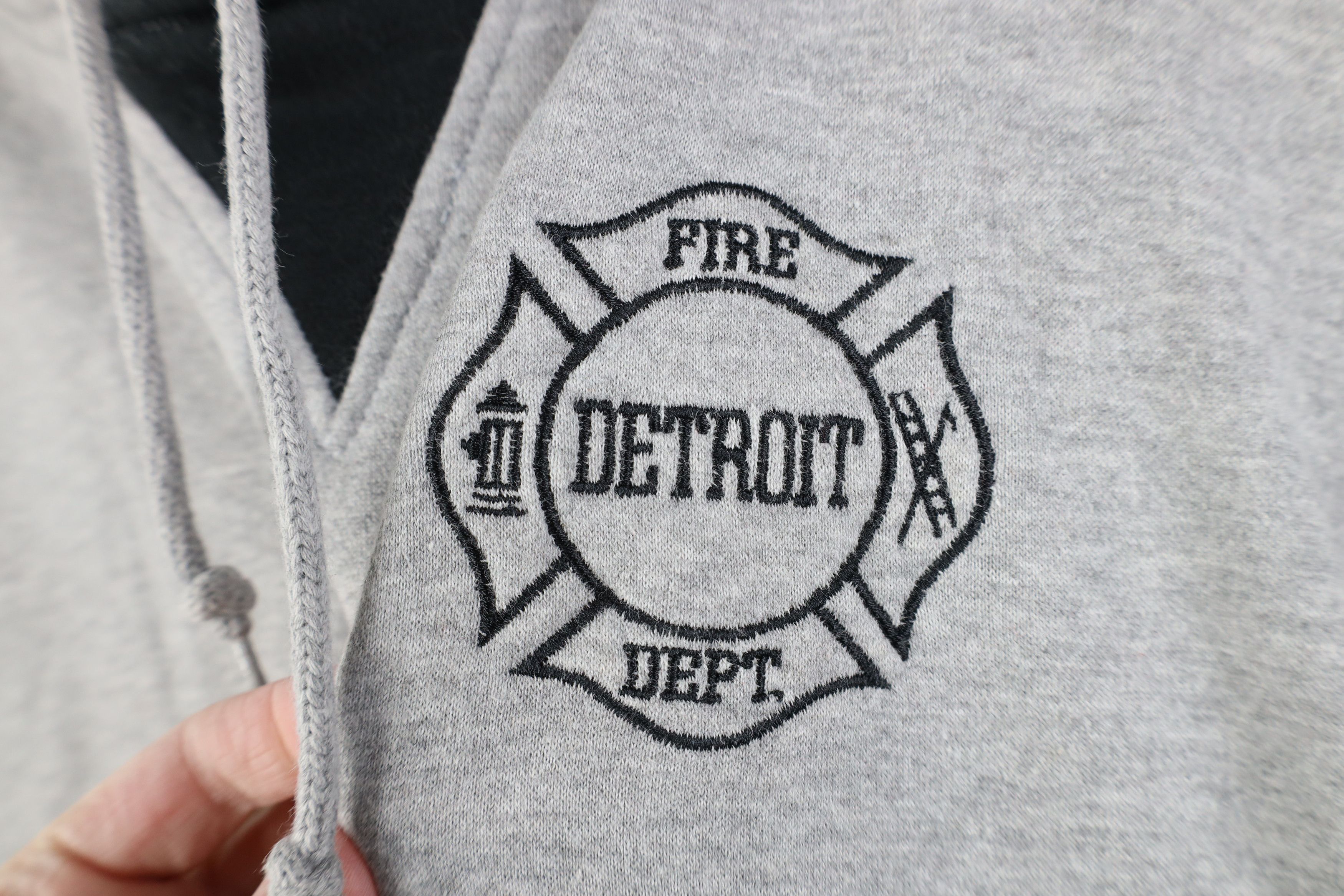 Vintage Vintage Heavyweight Detroit Firefighters Hoodie Sweatshirt Size US XL / EU 56 / 4 - 4 Thumbnail