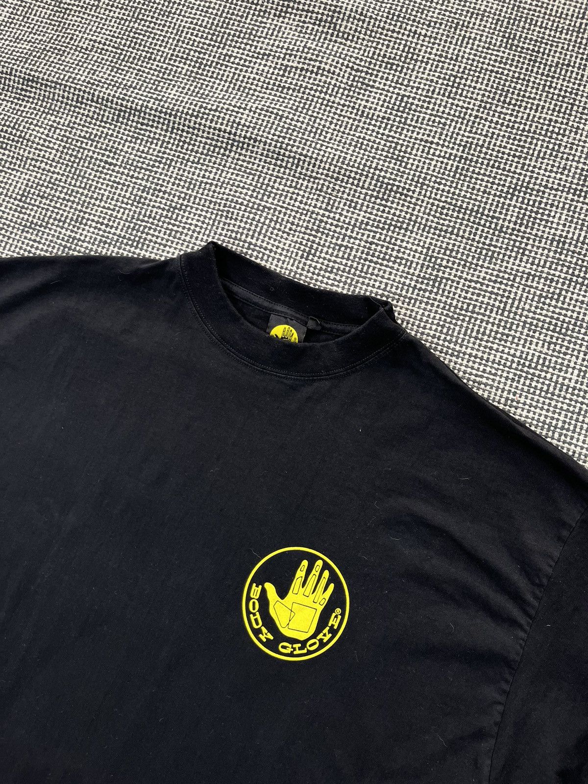 Other ➕ 90s vintage body glove back logo t-shirt skate surf 1995 Size US XL / EU 56 / 4 - 3 Thumbnail