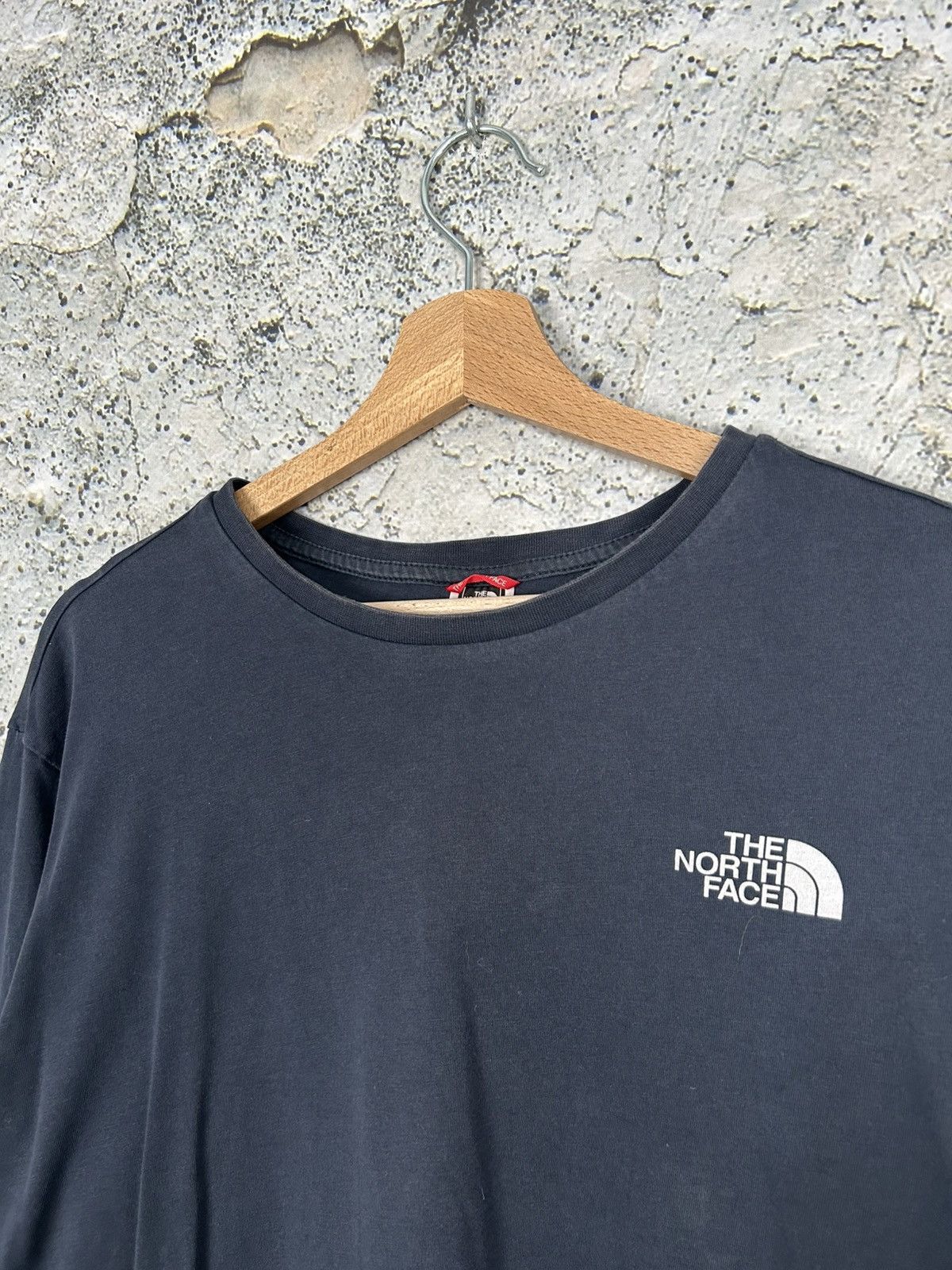 The North Face The North Face Navy Logo Longsleeve Basic Gorpcore Size US L / EU 52-54 / 3 - 2 Thumbnail