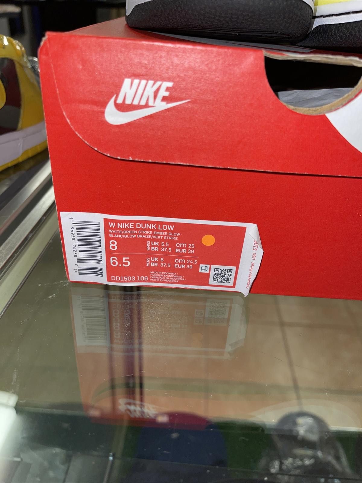 Nike Nike Womens Dunk Low Green Strike Size 8W/6.5M. DD1503-106 Size US 8 / EU 41 - 6 Thumbnail