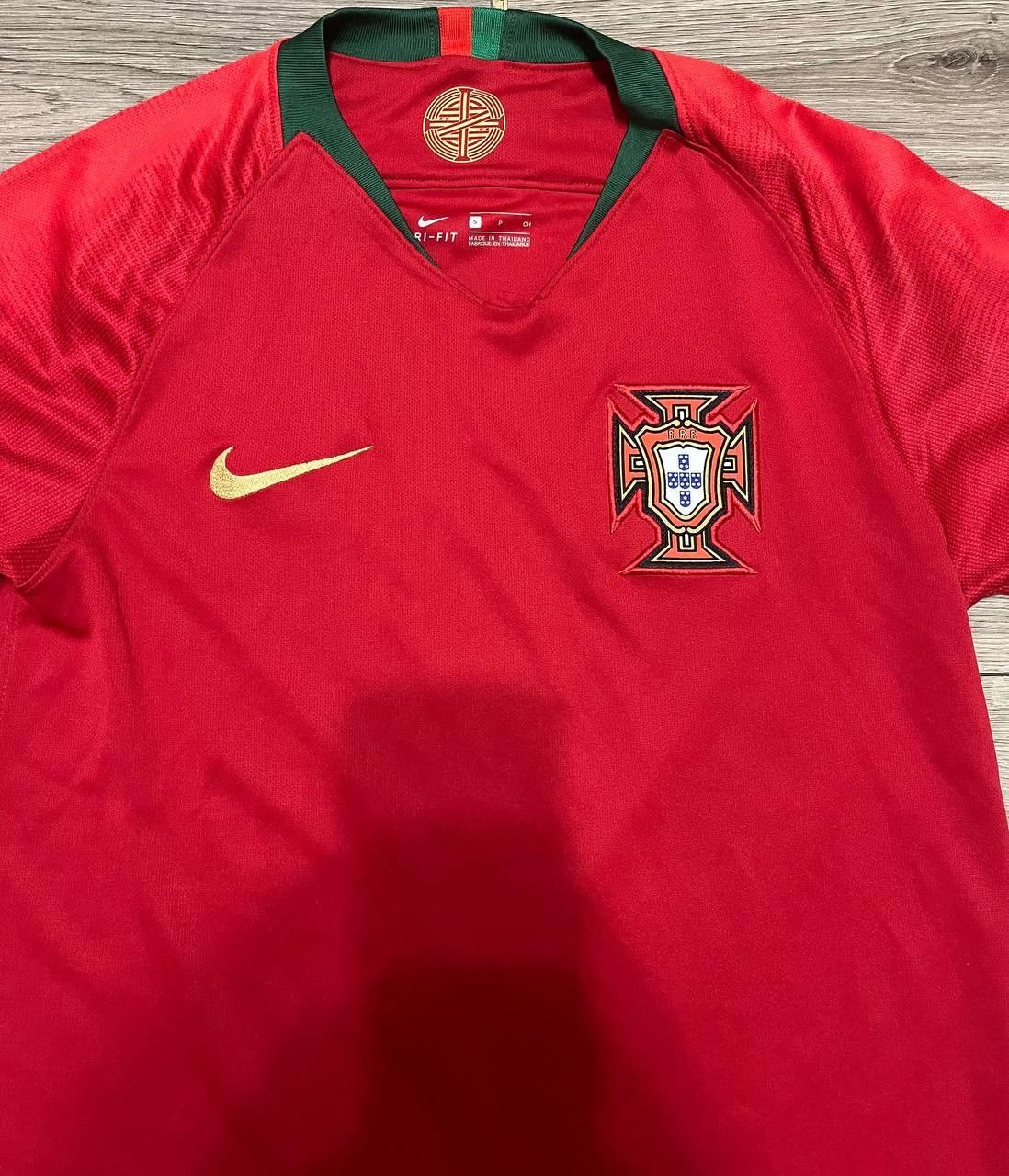 Nike × Vintage Portugal National Team 2018 Home Football Shirt Nike Size US S / EU 44-46 / 1 - 2 Thumbnail