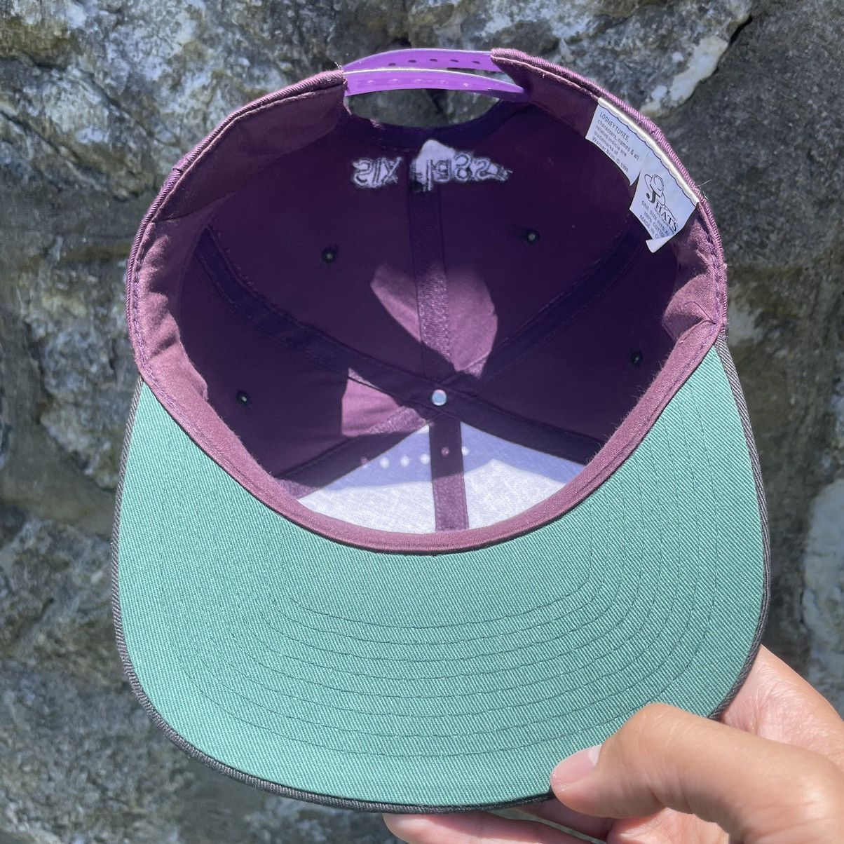 Vintage × Warner Bros Vintage Six Flags Looney Tunes Sylvester Tweety Snapback Hat Size ONE SIZE - 4 Thumbnail