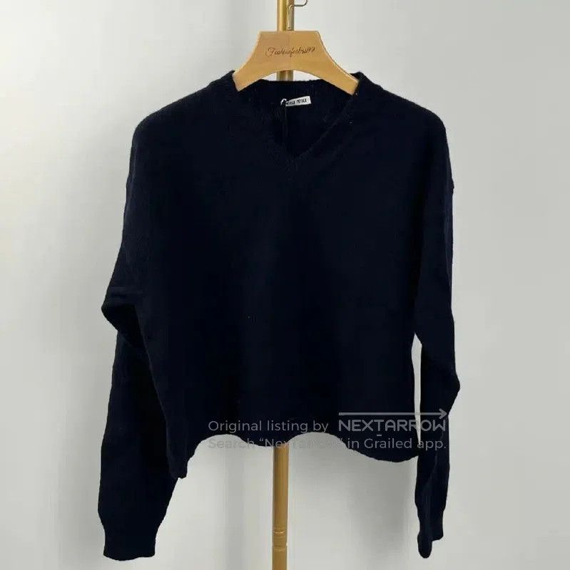 Miu Miu Miu Miu Black Wool Pullover Sweater . Size L / US 10 / IT 46 - 1 Thumbnail