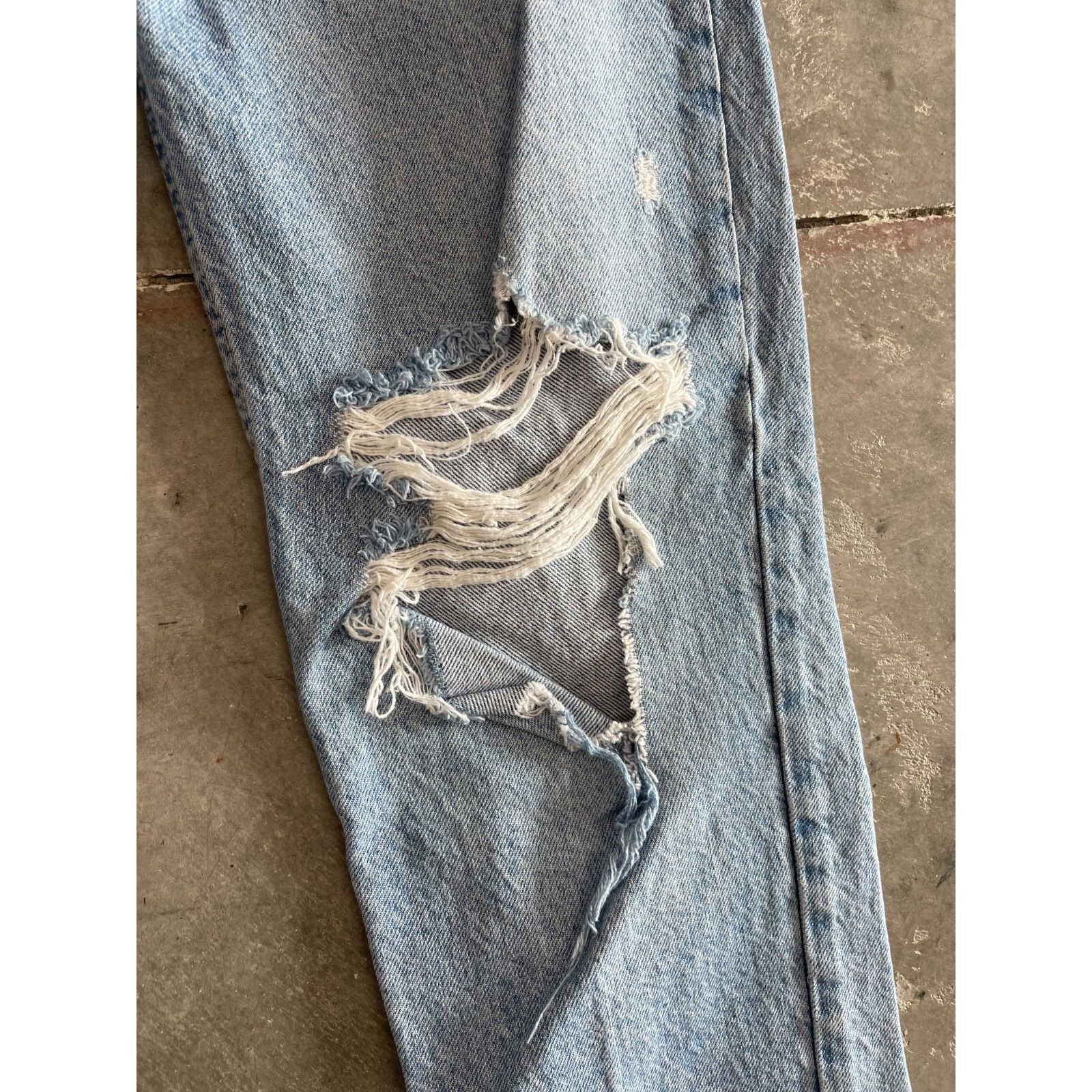 Zara VTG Y2K ZARA WOMENS SKINNY JEANS LIGHT BLUE STONE WASH DISTR Size 25" / US 0 / IT 36 - 5 Thumbnail