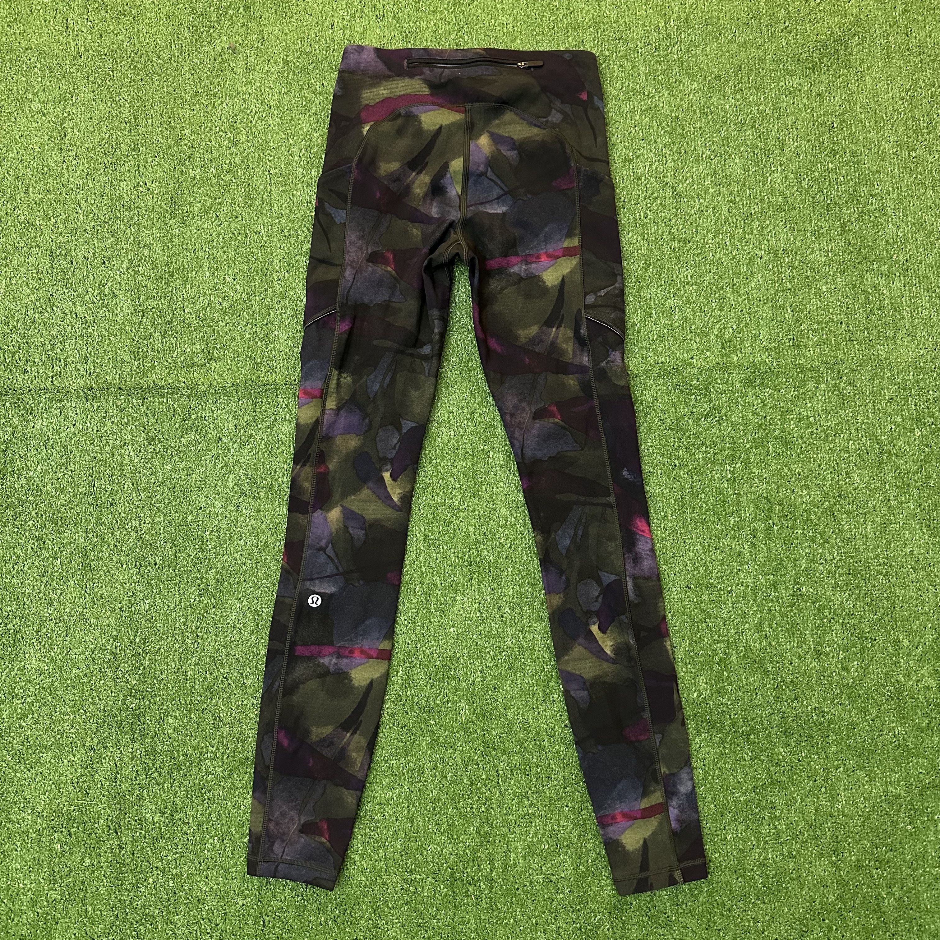 Lululemon Women's Black/Camo LuluLemon Leggings Size 26" / US 2 / IT 38 - 6 Thumbnail