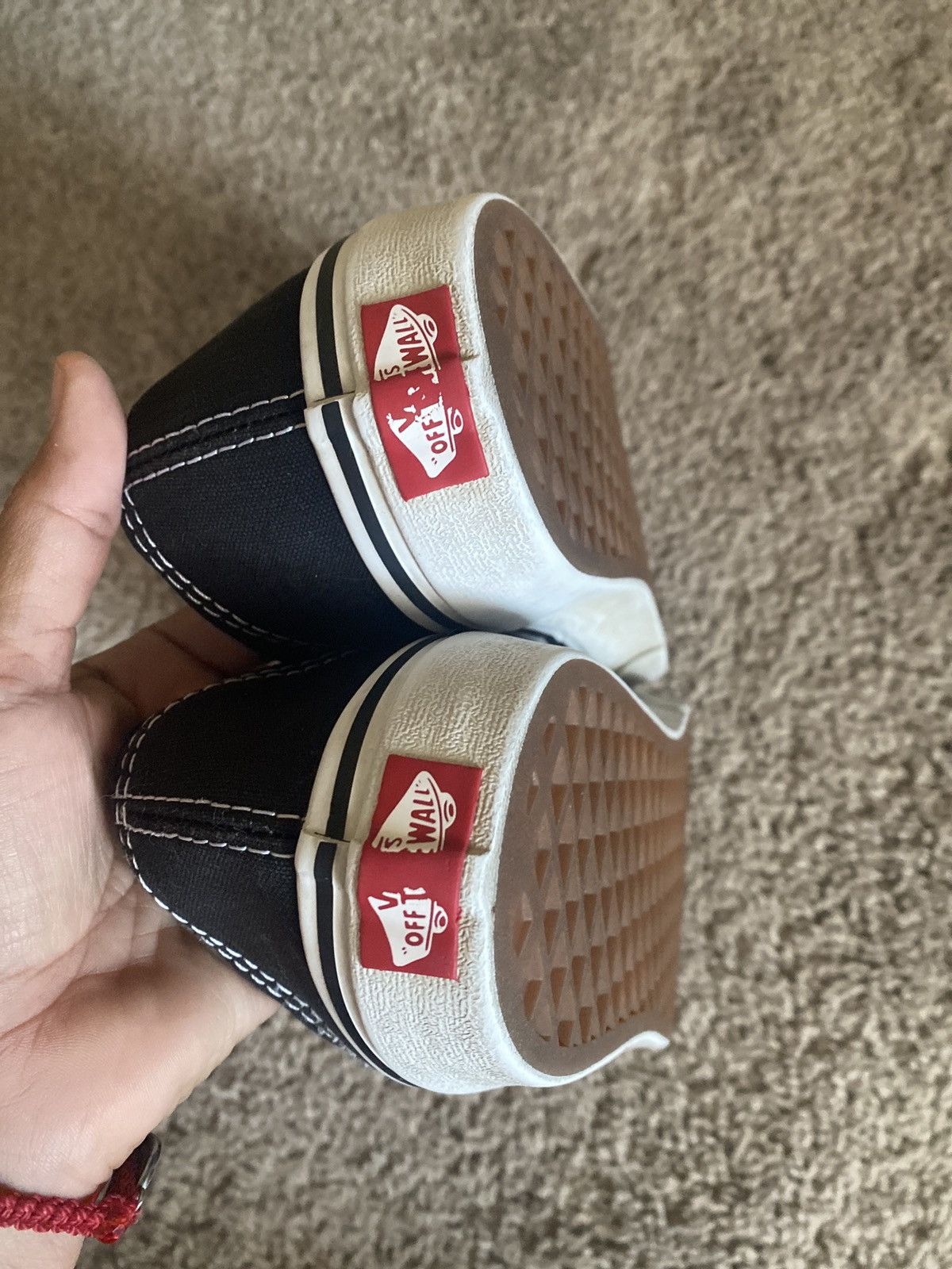 Vans Unisex Vans Off The wall Sk8 low Sneakers size 9.5M/ 11W Size US 9.5 / EU 42-43 - 25 Thumbnail