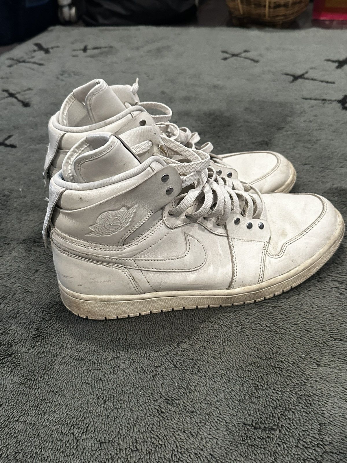 Comme des Garcons × Nike Comme des Garçons x Air Jordan 1 Retro Strap High 'White' Size US 11 / EU 44 - 1 Thumbnail