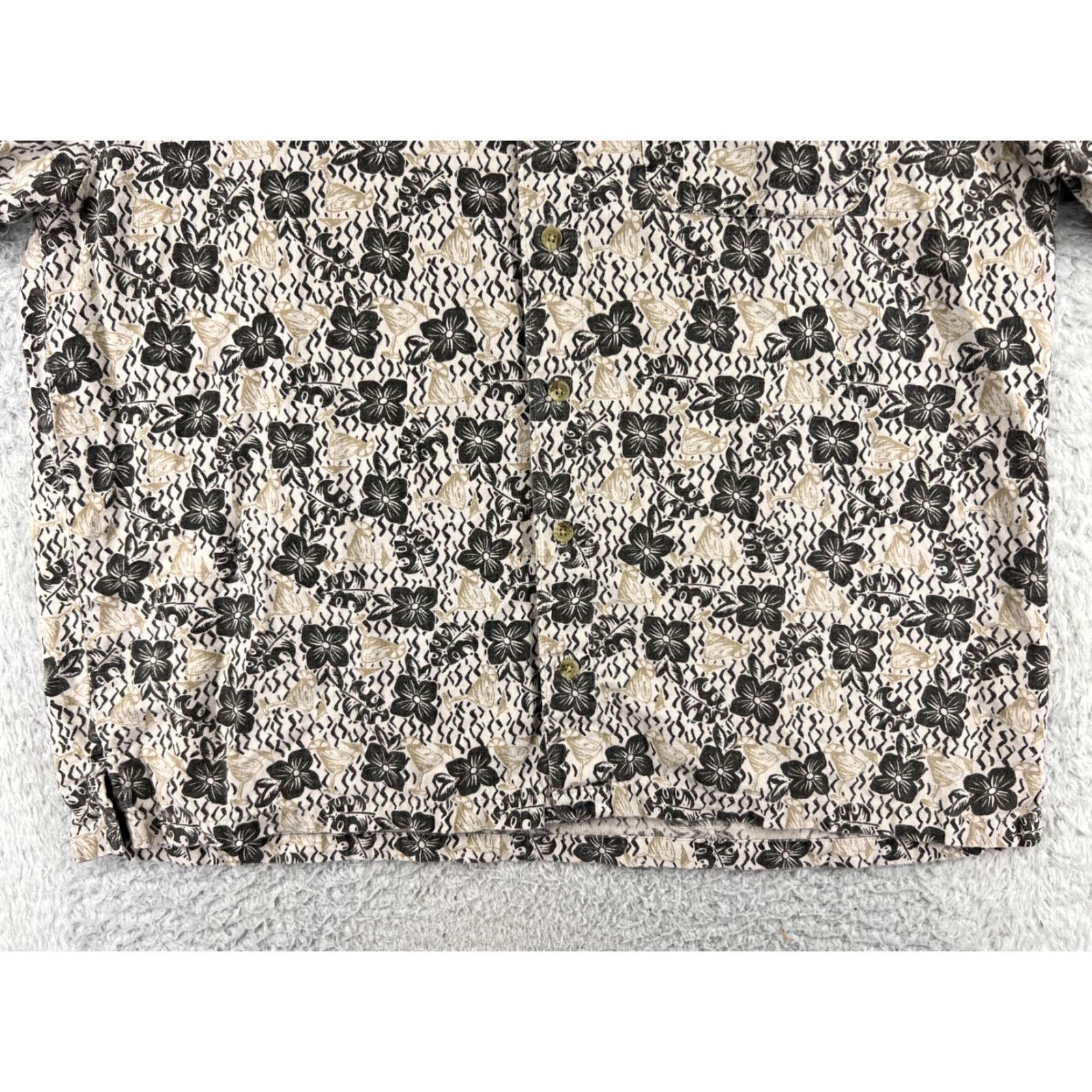 Vintage Columbia Shirt Men Large Beige Floral Cocktail Print Hawaiian Viscose Blend Size US L / EU 52-54 / 3 - 7 Thumbnail
