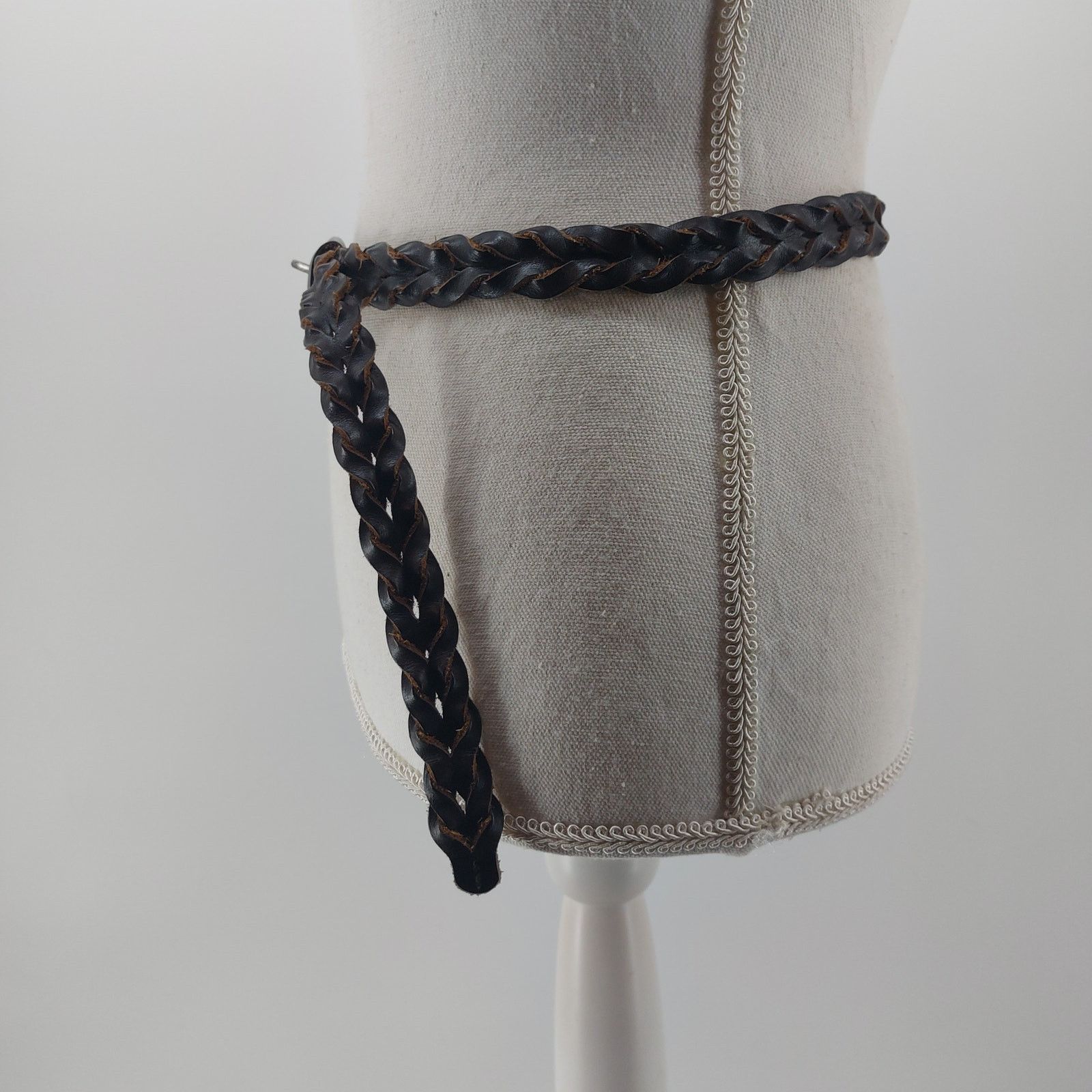 Other Brown Leather Belt Braided Silver Tone Buckle Size M/L Size ONE SIZE - 2 Thumbnail