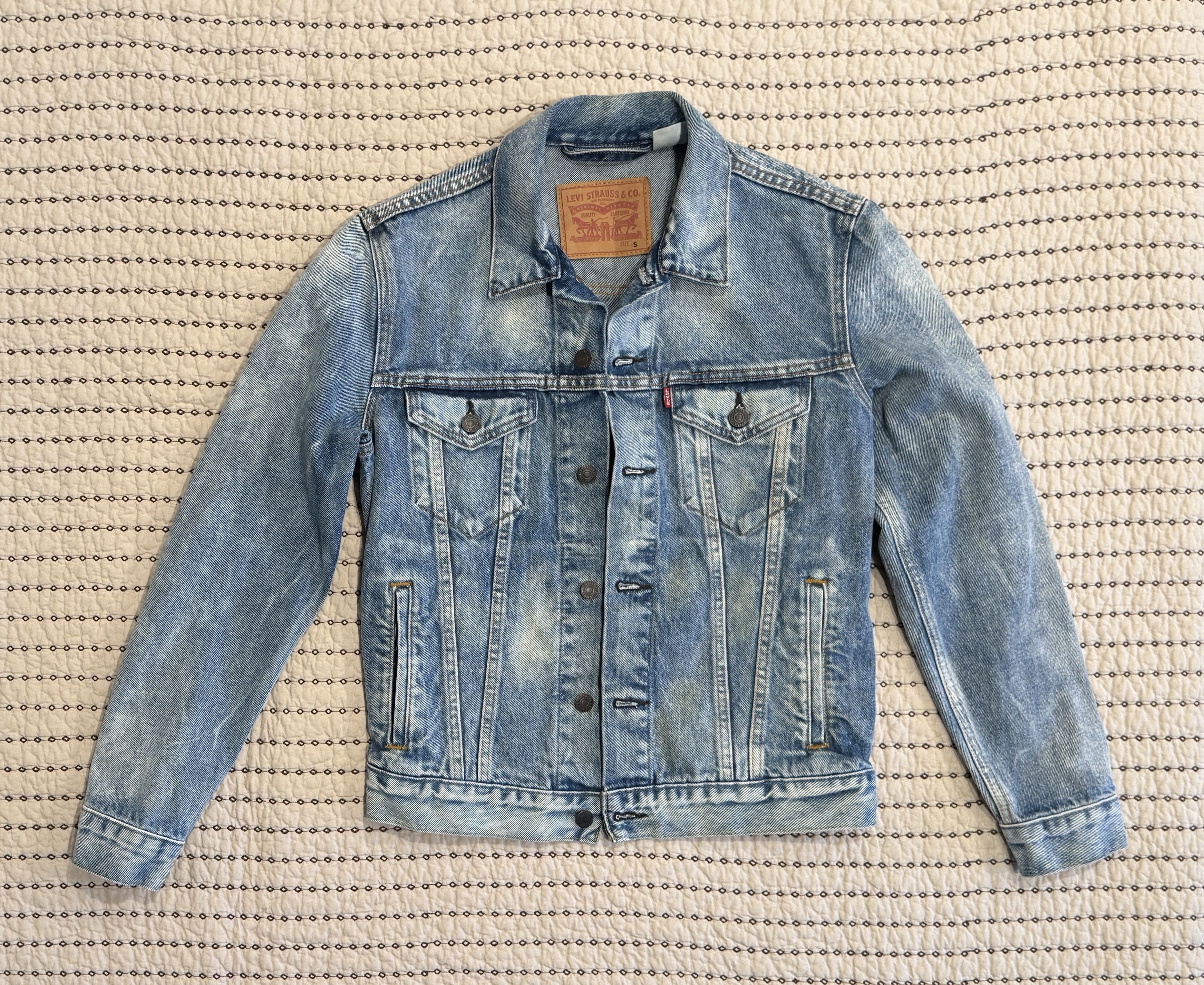 Levi's LEVI'S DISTRESSED ACID WASH DENIM JACKET SIZE SMALL Size US S / EU 44-46 / 1 - 3 Thumbnail