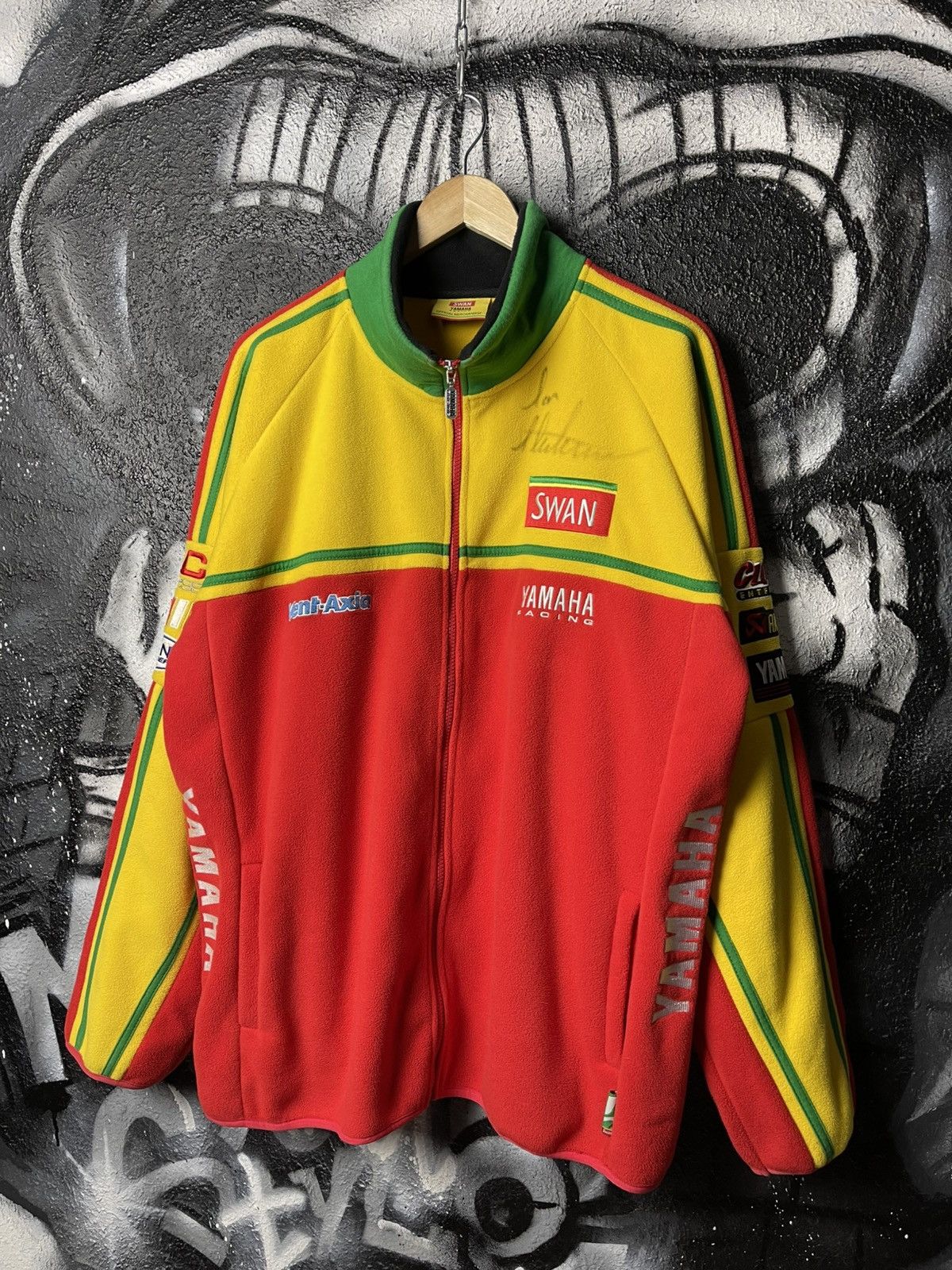 Yamaha Yamaha Swan Autograph Ian Hutchinson Moto GP Racing Jacket Size US XL / EU 56 / 4 - 2 Thumbnail
