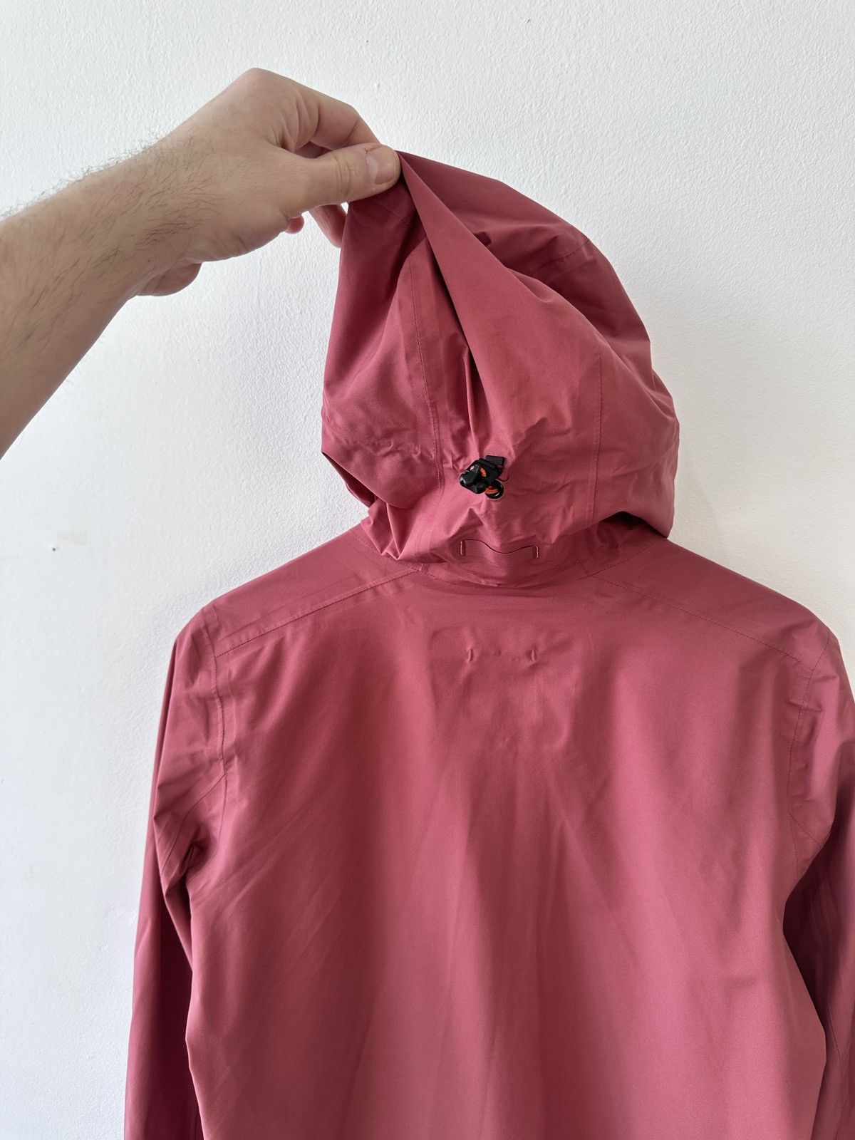 Other Rohan Momentum Jacket Barricade Waterproof Hiking Rain Coat Size US S / EU 44-46 / 1 - 10 Thumbnail