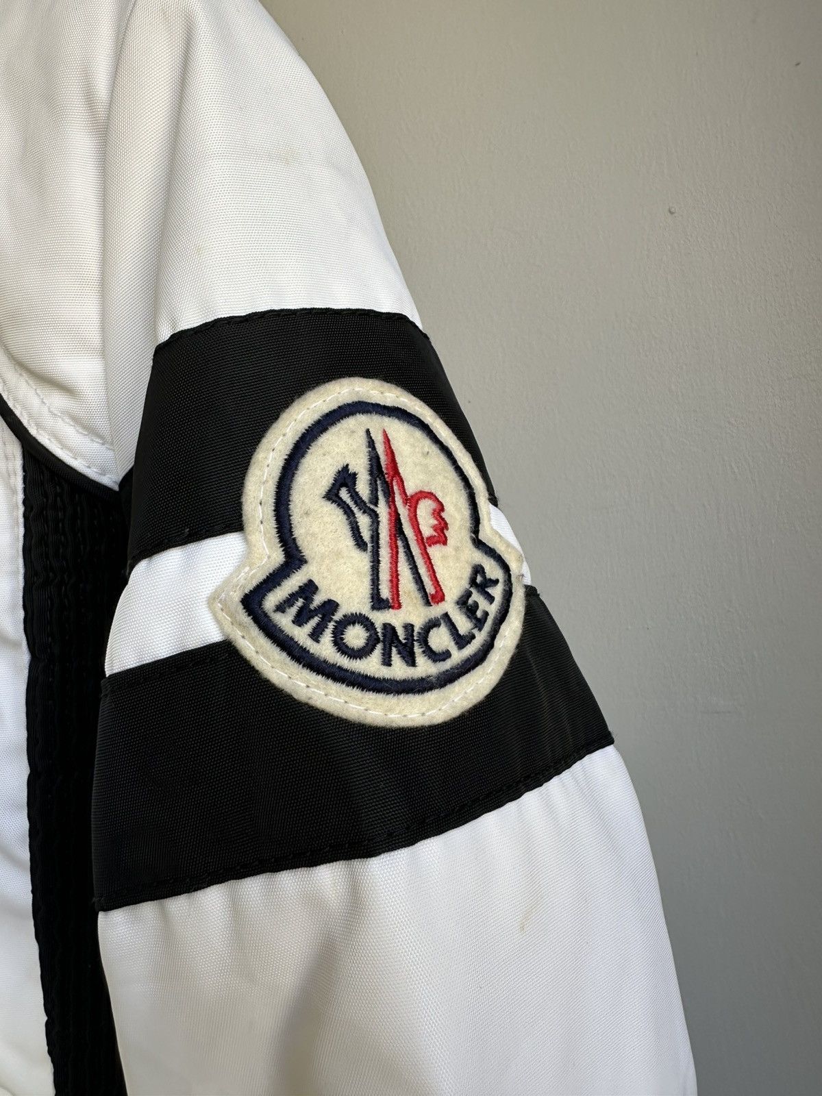 Moncler Moncler joyce vintage big logo patch jacket Size XS / US 0-2 / IT 36-38 - 5 Thumbnail