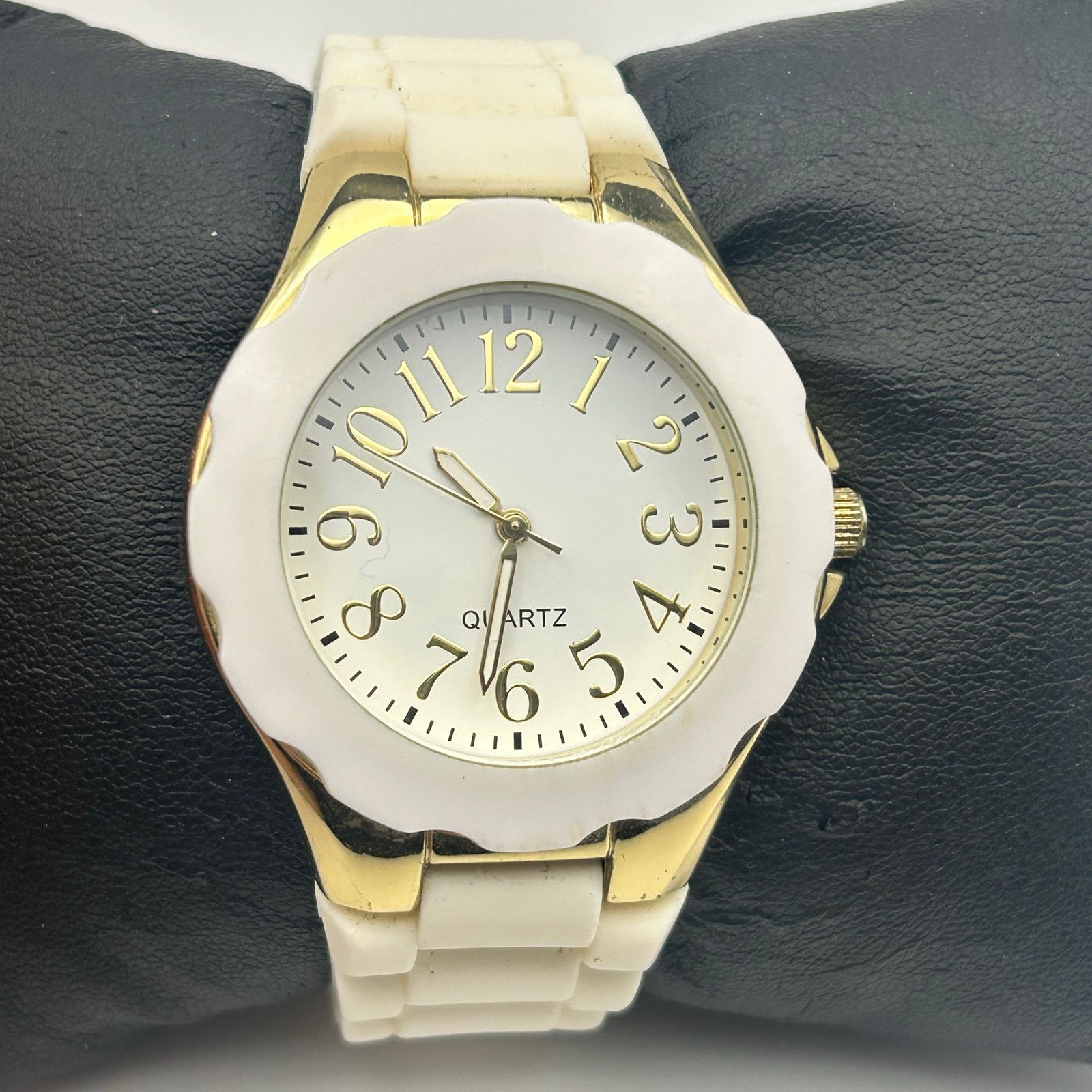 Other Ladies White Quartz Watch Gold Tone Bezel White Strap Watch Size ONE SIZE - 1 Thumbnail