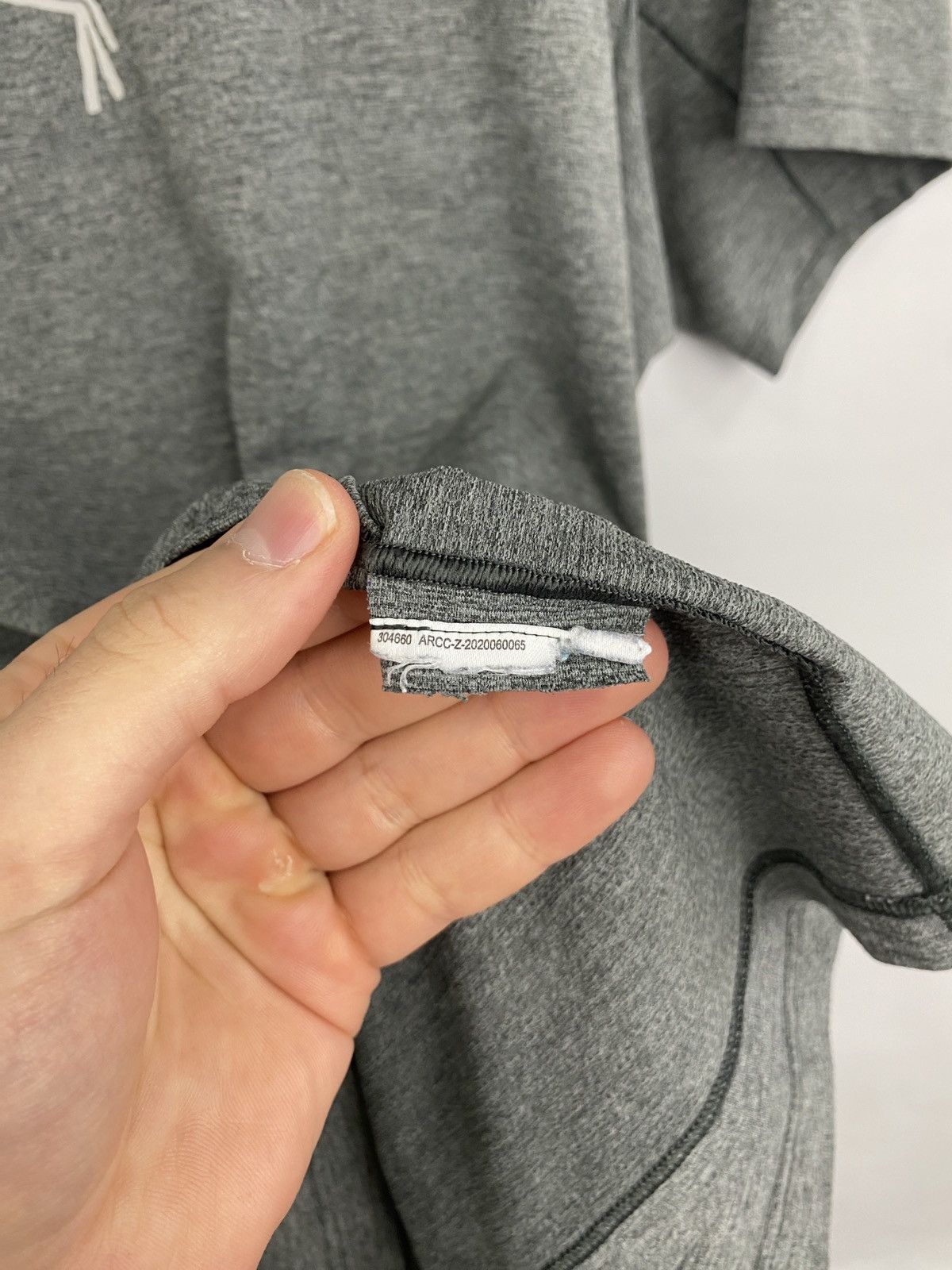 Arc'teryx Y2K Arc’teryx Outdoor T-Shirt Rare Retro Hype Size US L / EU 52-54 / 3 - 6 Thumbnail