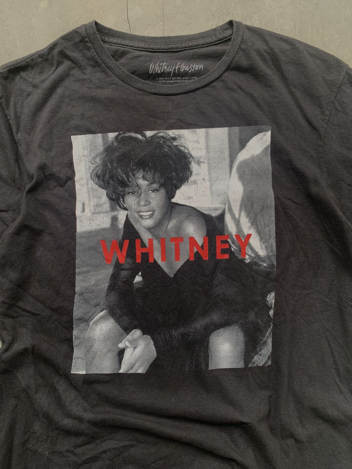 Band Tees Whitney Houston Photo Graphic *2021 Size US L / EU 52-54 / 3 - 2 Thumbnail
