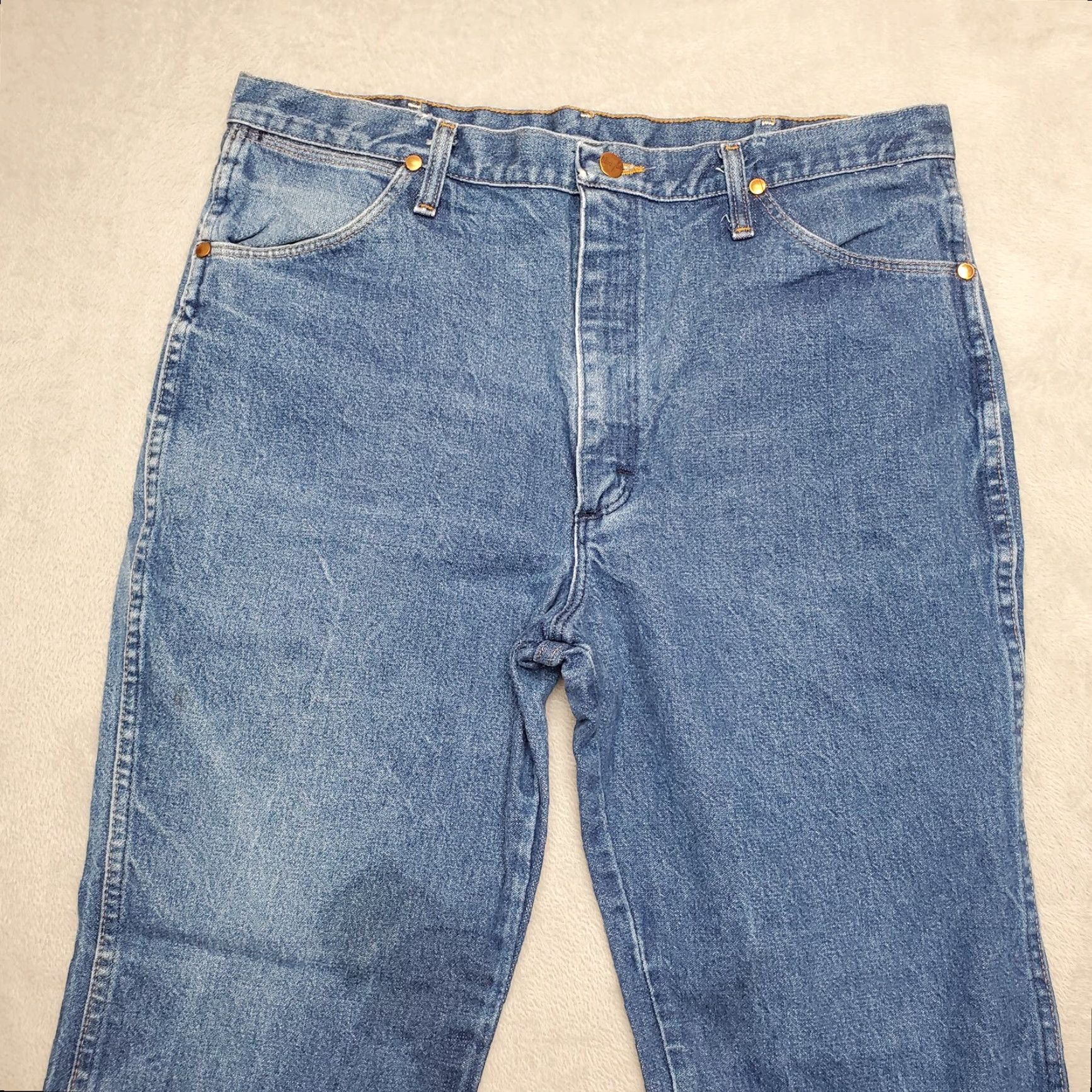 Wrangler Wrangler Jeans Mens 38x30 Blue Denim Rodeo Cowboy Cut 13MWZ USA Pant 100% Cotton Comfort Easy Care Zip 5-Pocket Western USA Mens Size US 38 / EU 54 - 4 Thumbnail