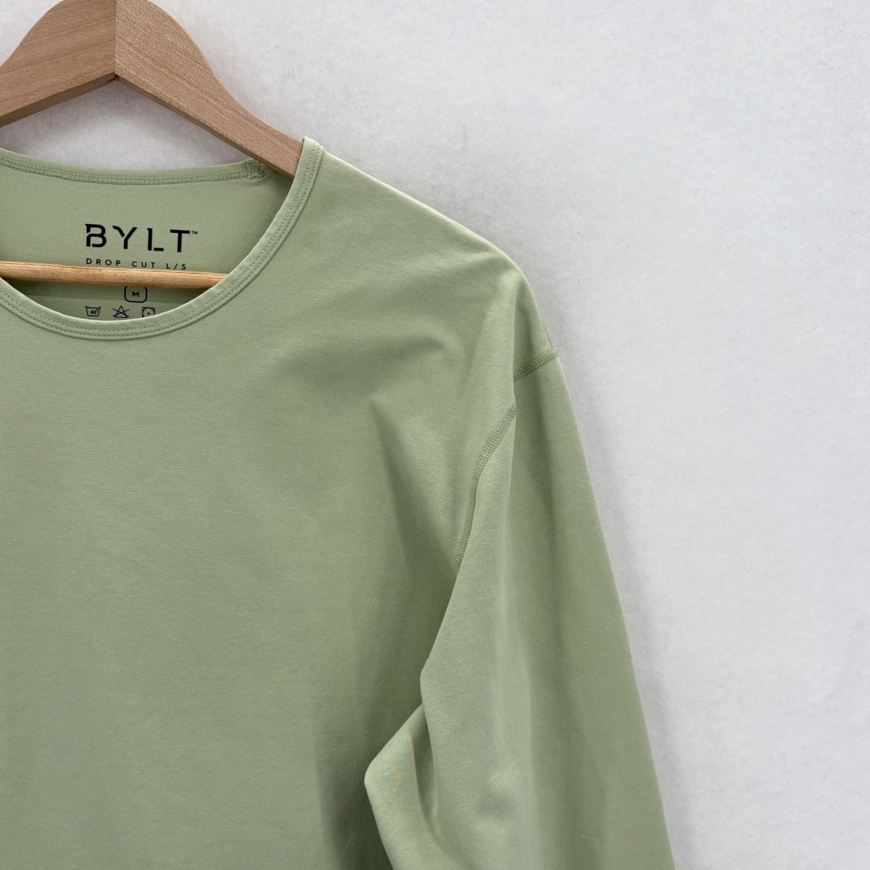 Vintage BYLT Shirt Mens Medium Green Long Sleeve Crewneck Lux Drop-Cut Tee Gym Travel Size US M / EU 48-50 / 2 - 2 Thumbnail