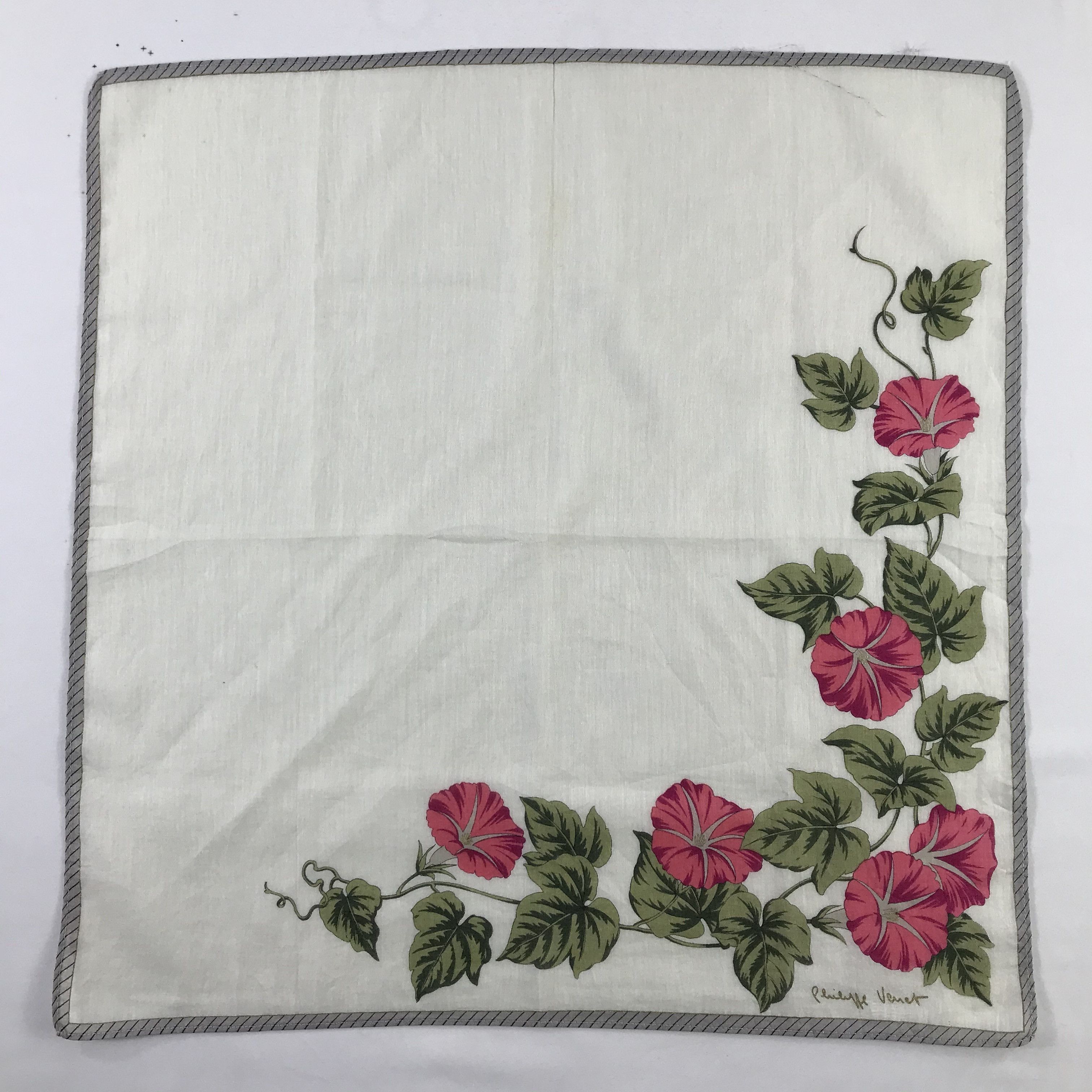 Vintage Phillipe V Bandana/ Handkerchief / Neckerchief Size ONE SIZE - 3 Thumbnail
